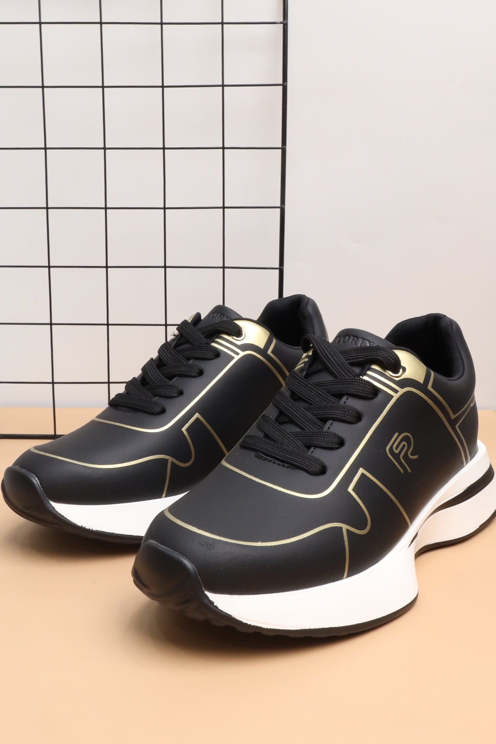 حذاء نسائي رياضي 126503