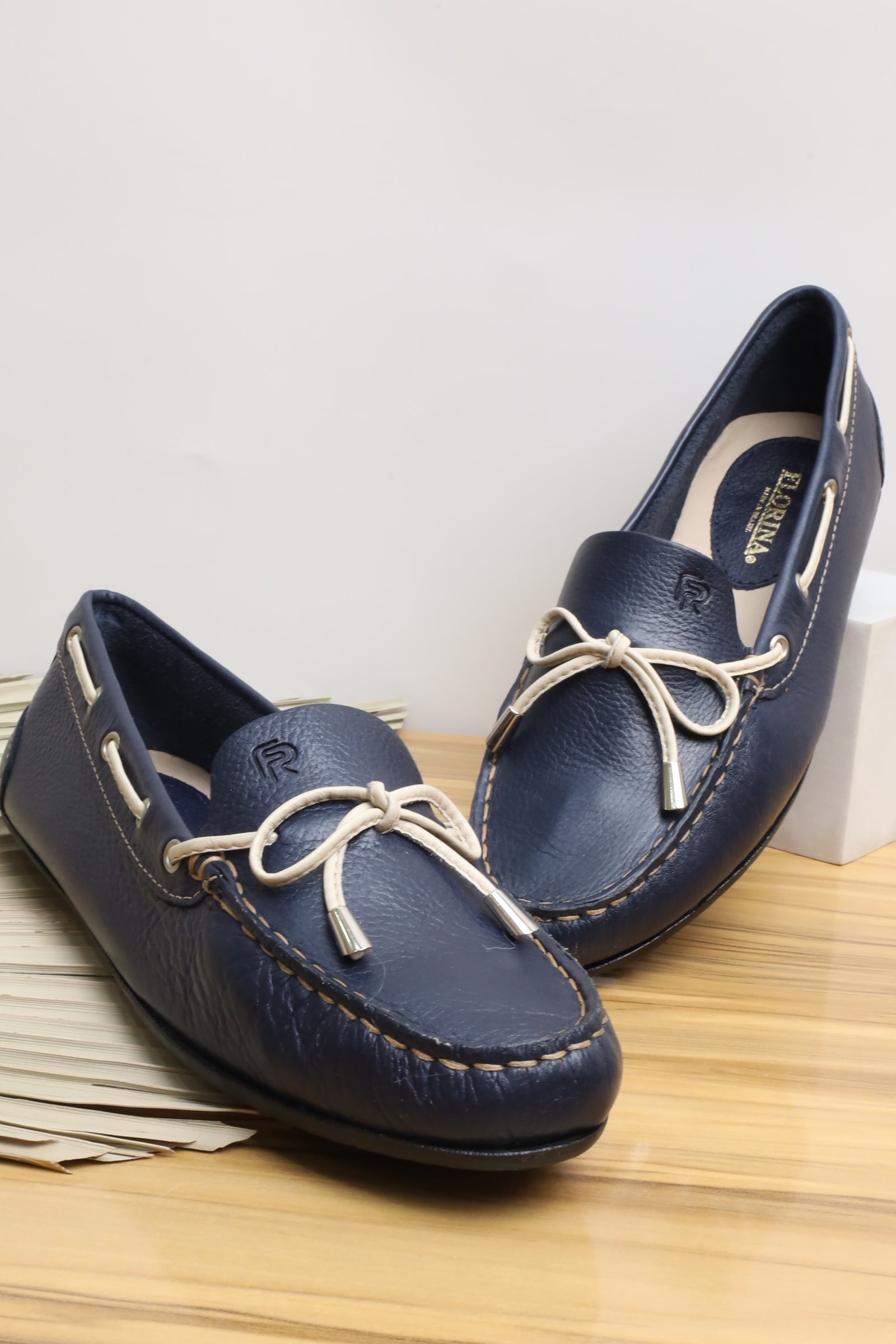 حذاء نسائي 35062