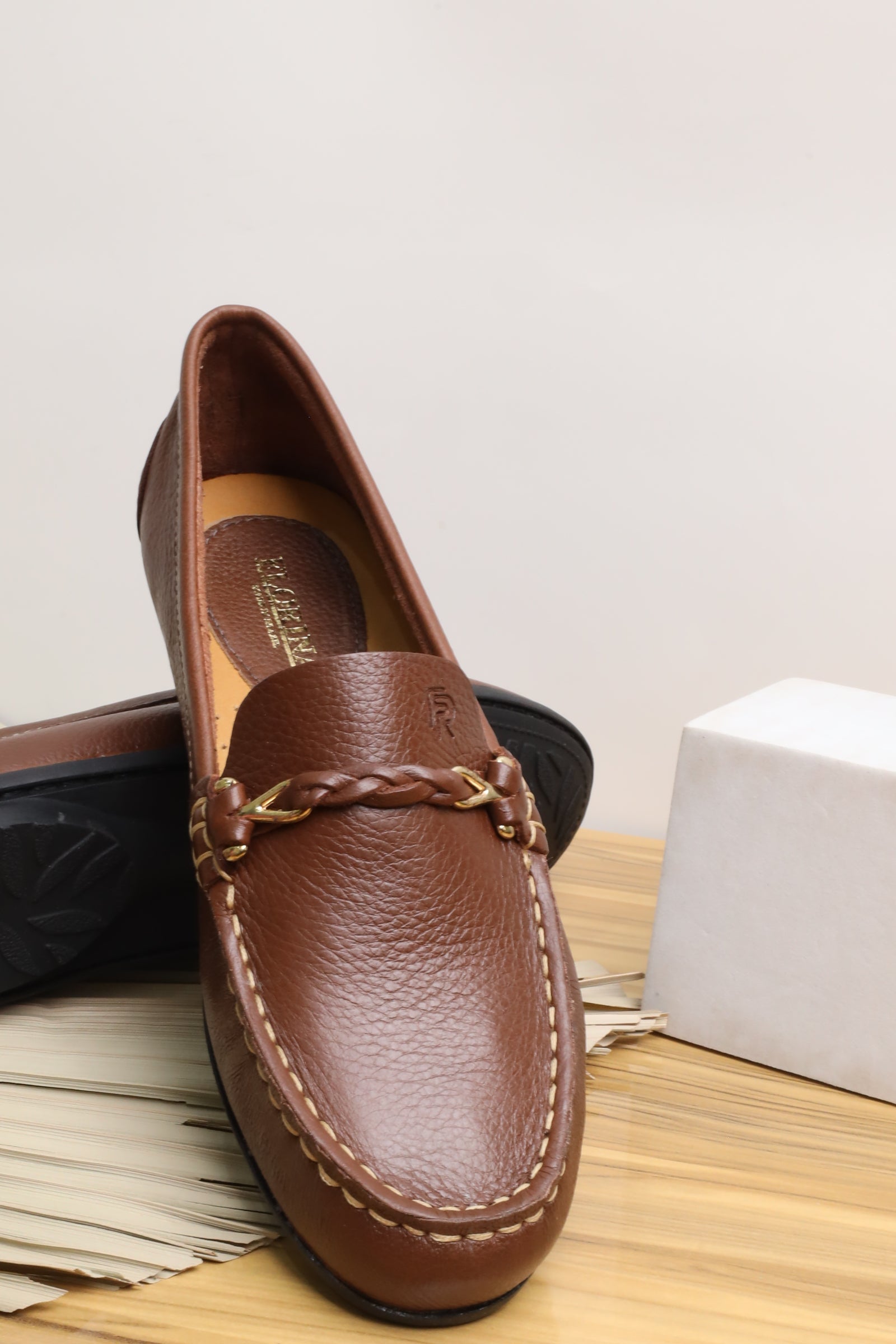 حذاء نسائي 35063