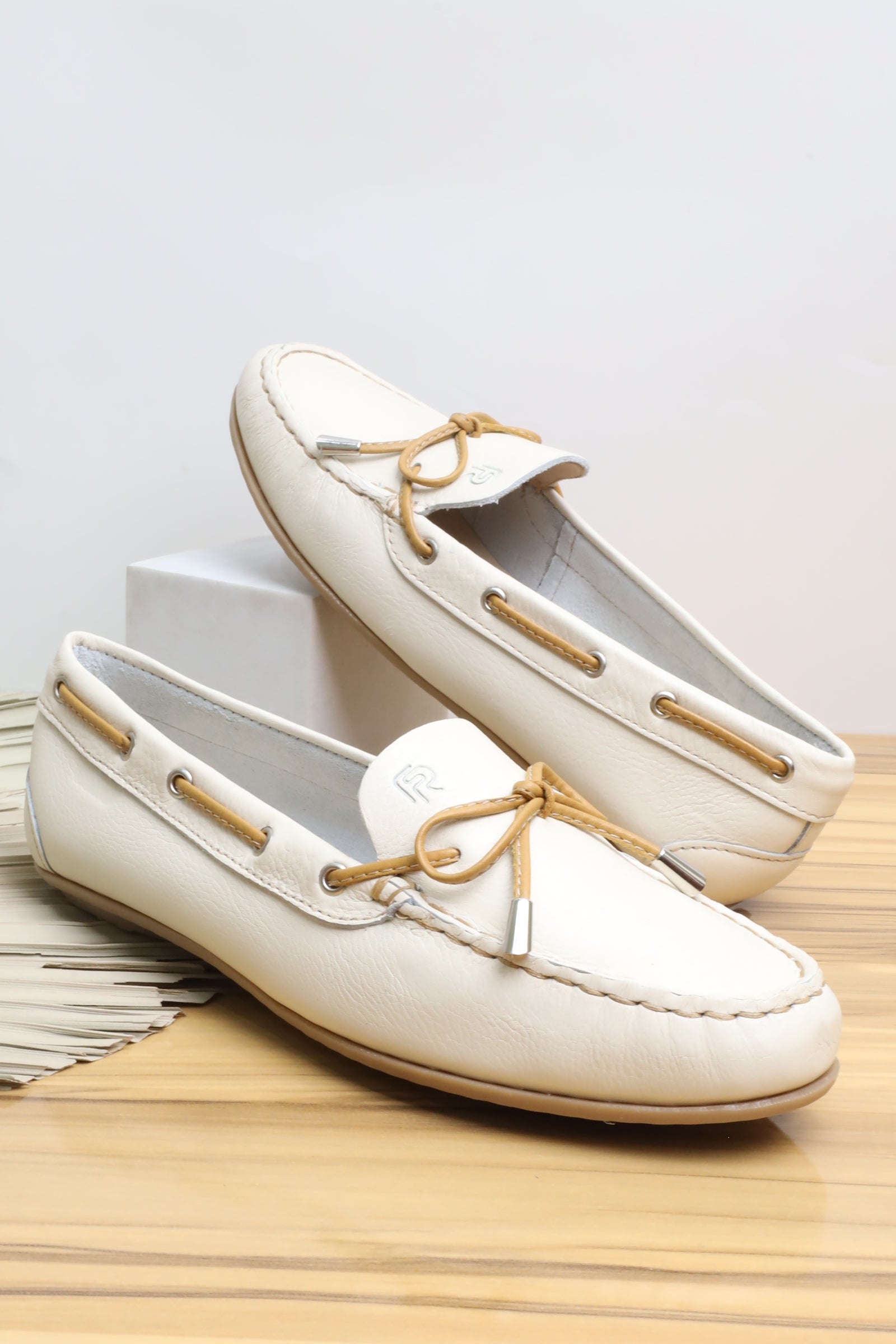 حذاء نسائي 35062