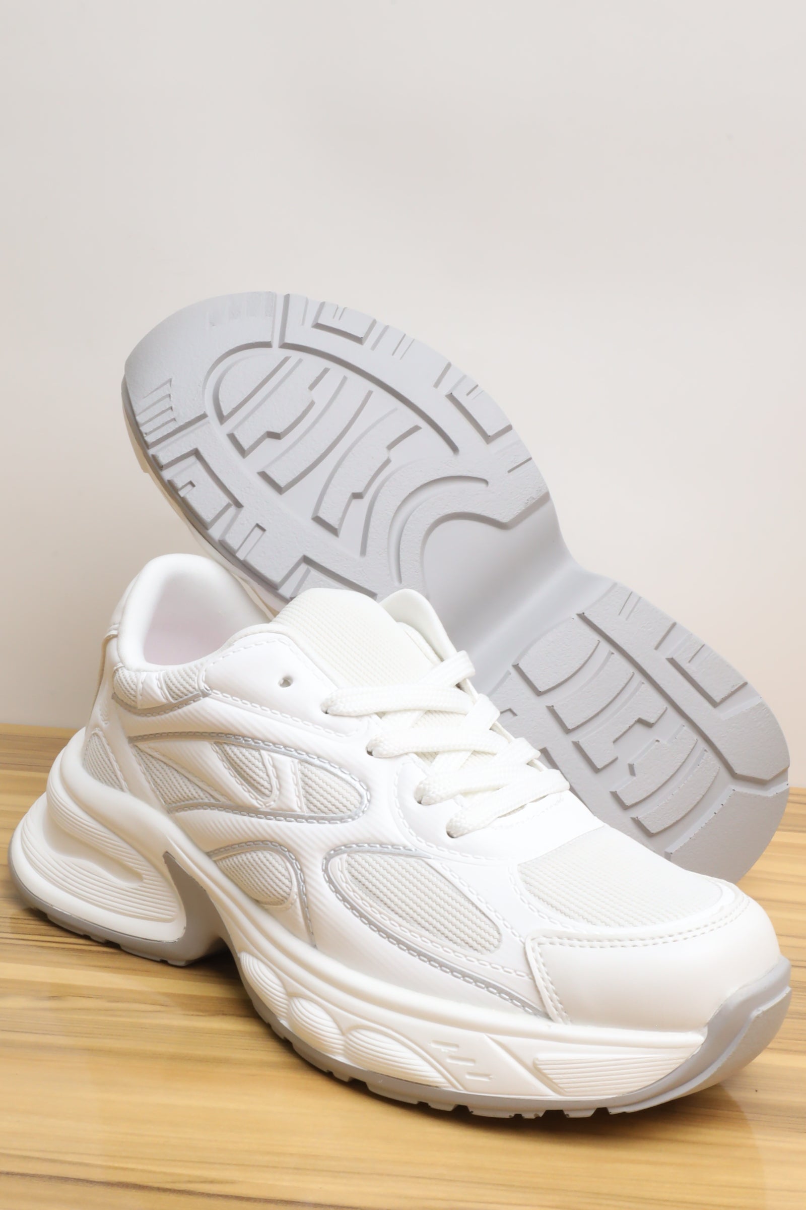 حذاء نسائي رياضي 126020