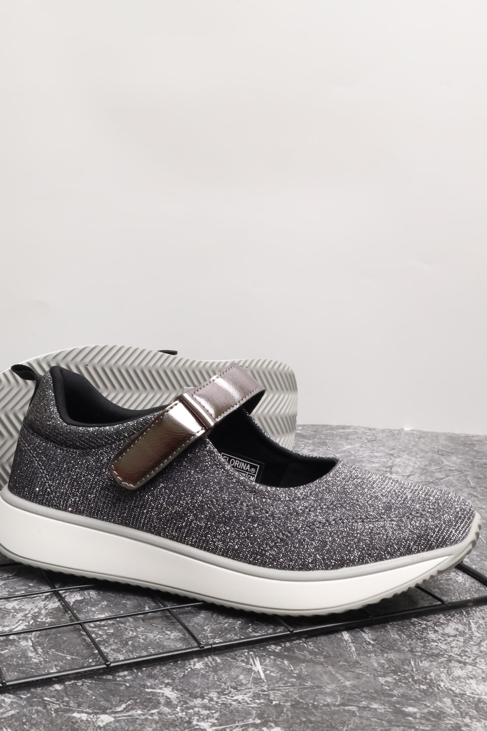 حذاء نسائي 126016