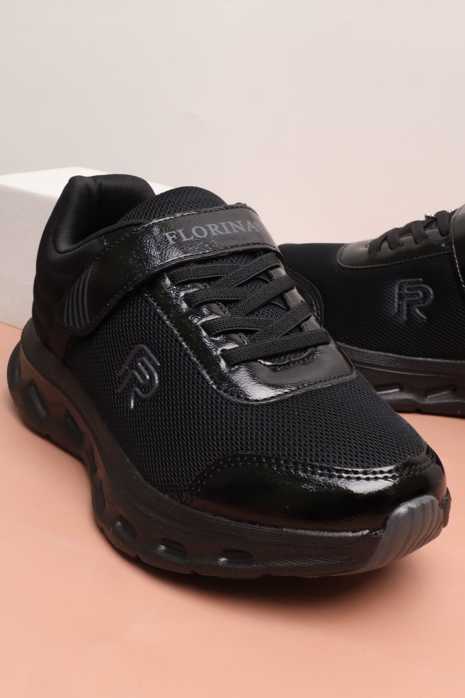 حذاء أطفالي رياضي 38101