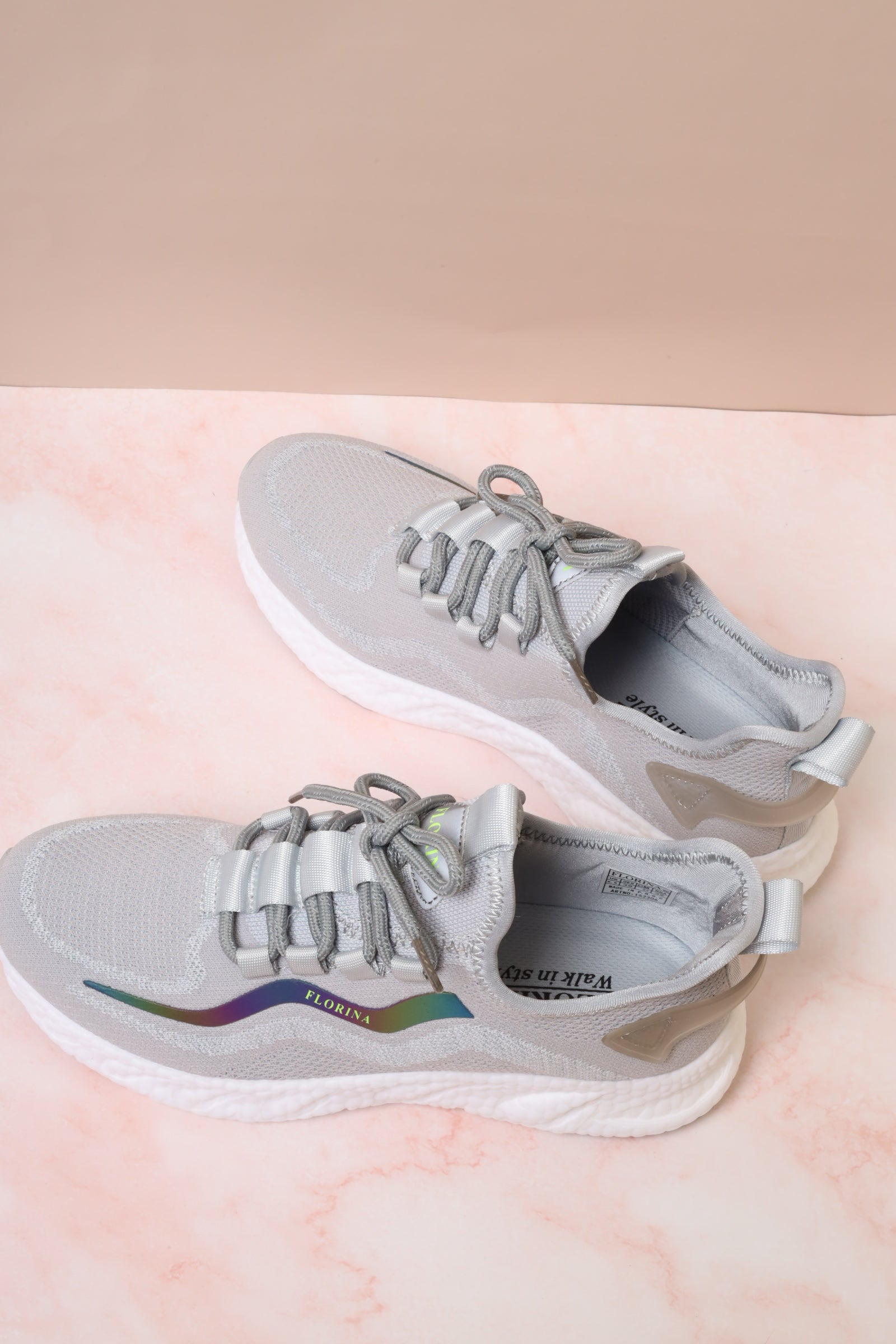 Women's Sneakers 152306