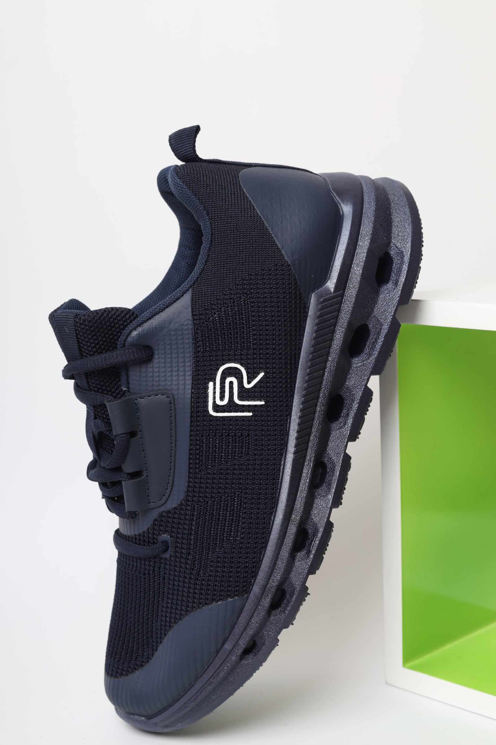 حذاء رياضي 23304