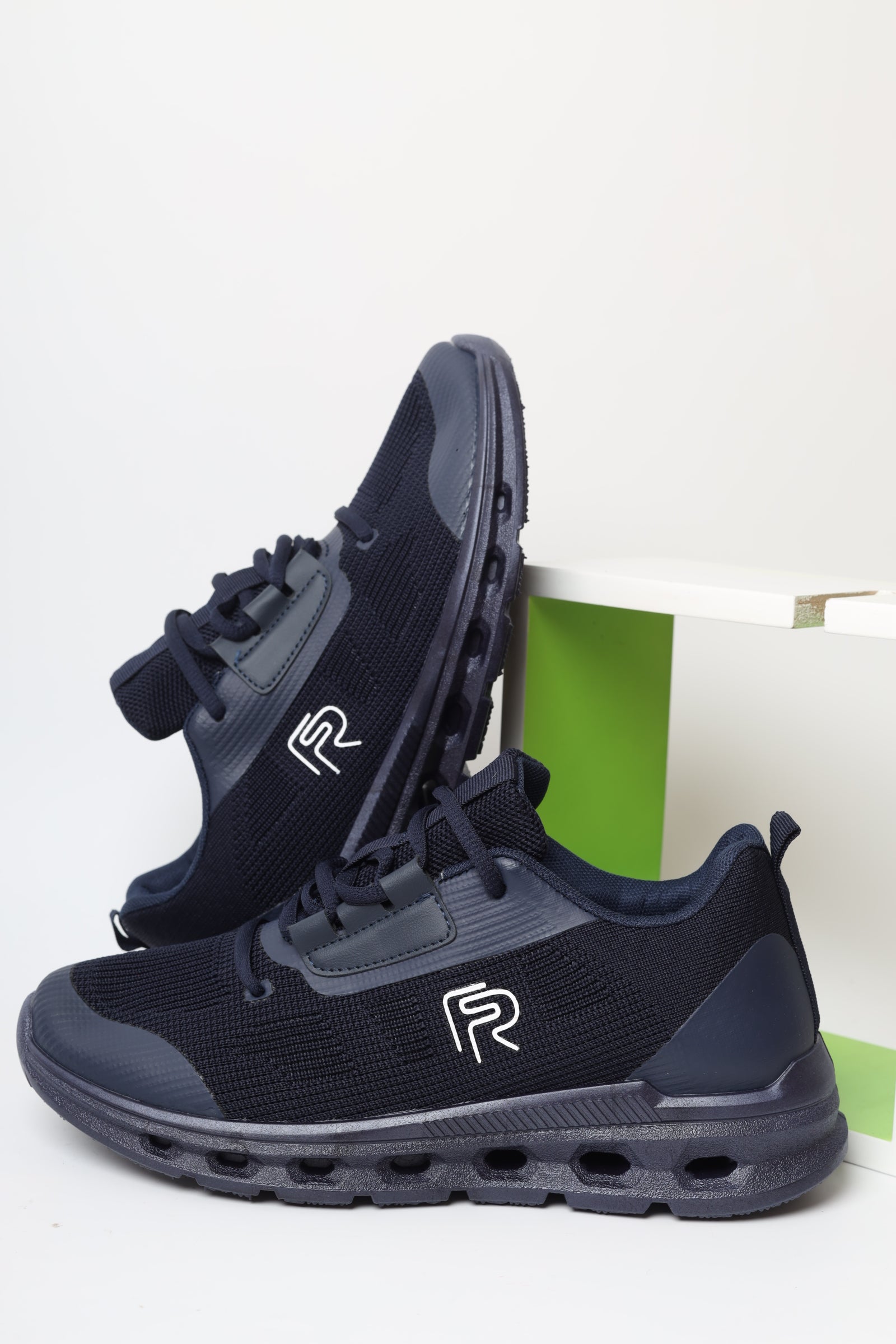 حذاء رياضي 23304