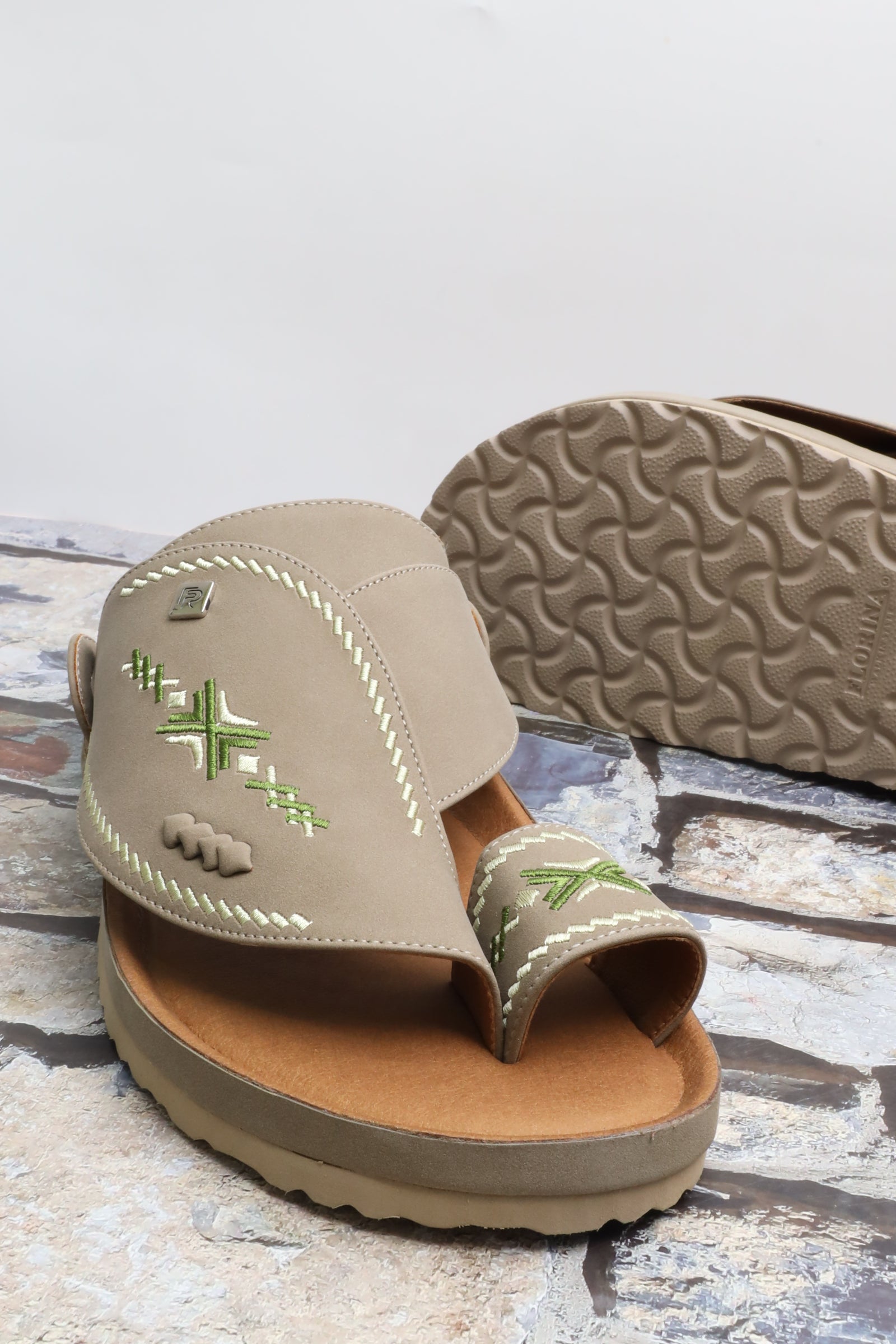 شرقي رجالي 67411