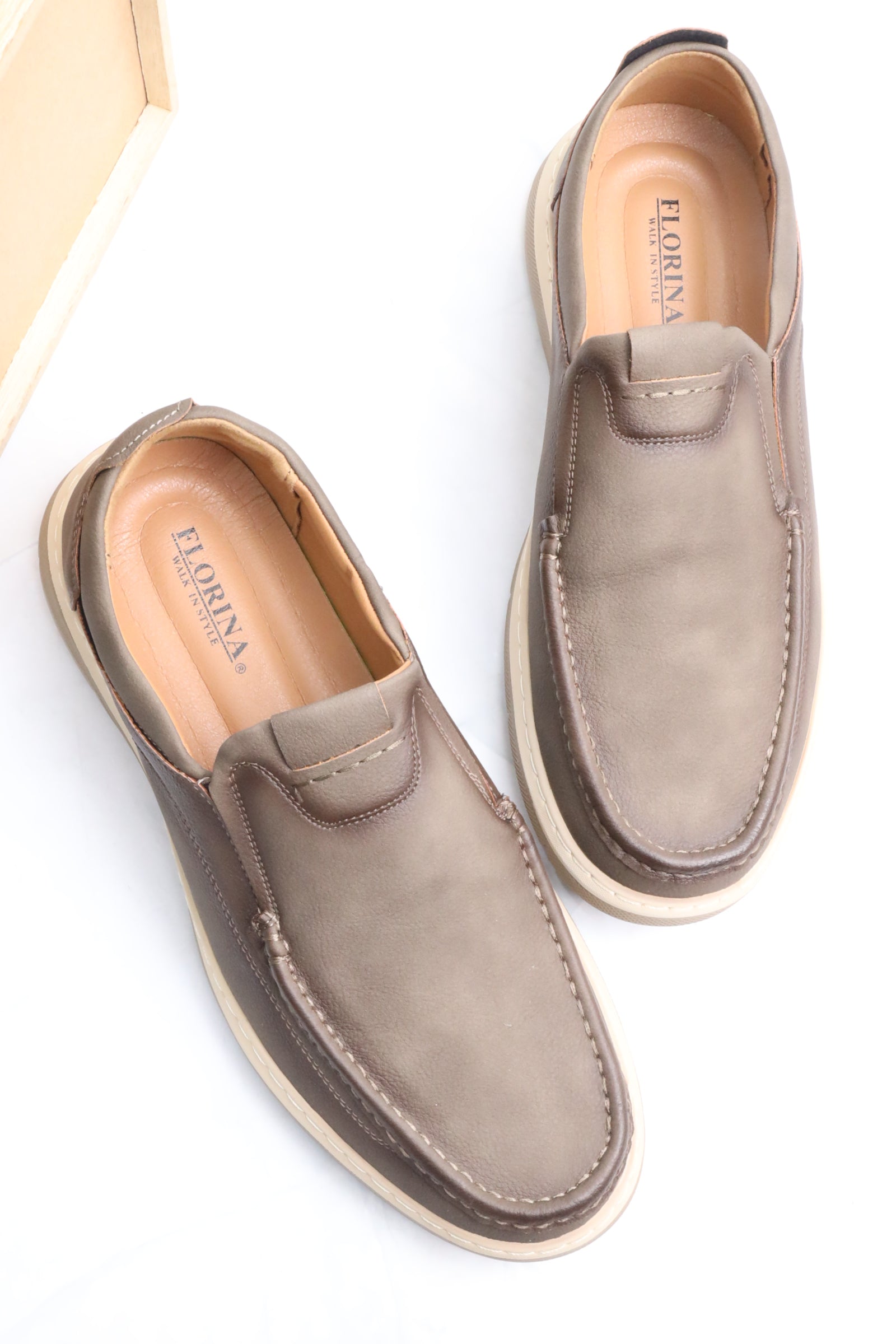 حذاء كاجول 77337