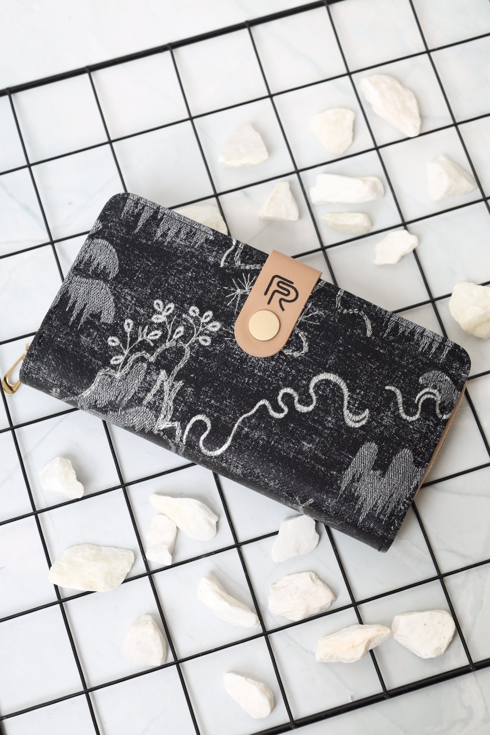 محفظة نسائية 11201