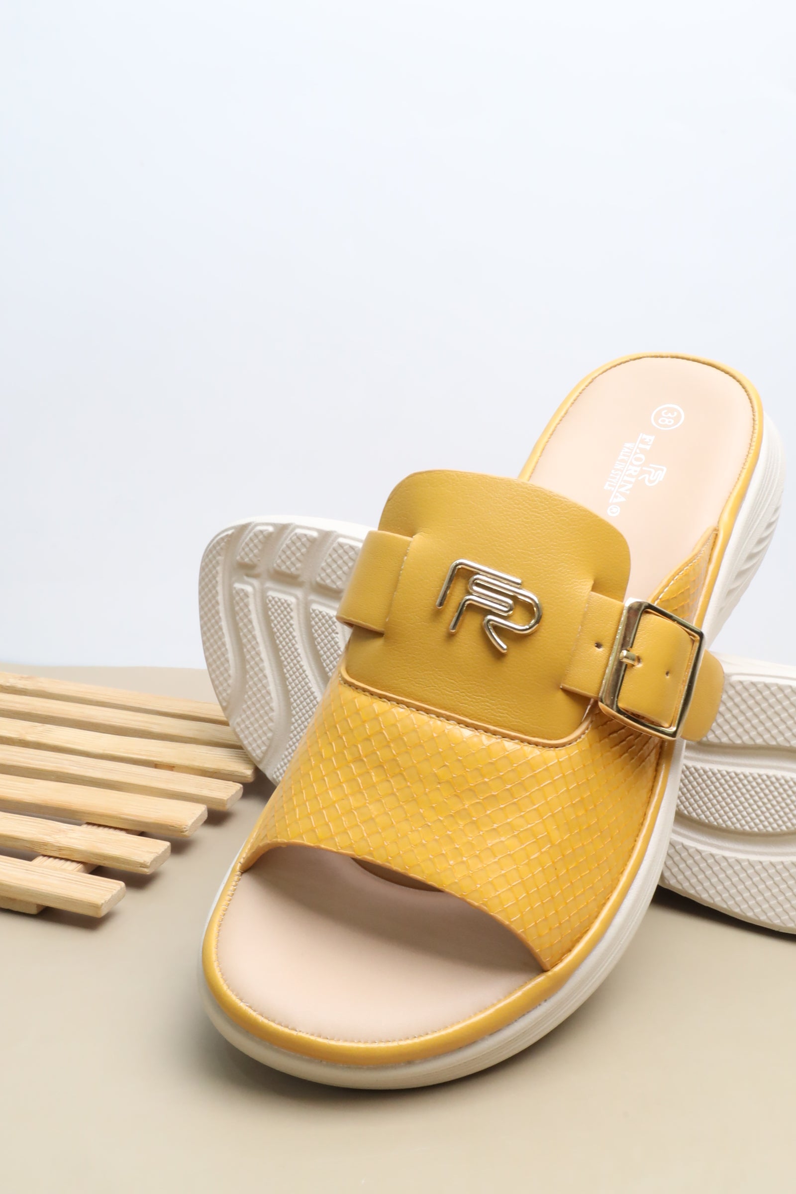 صندل نسائي 26007