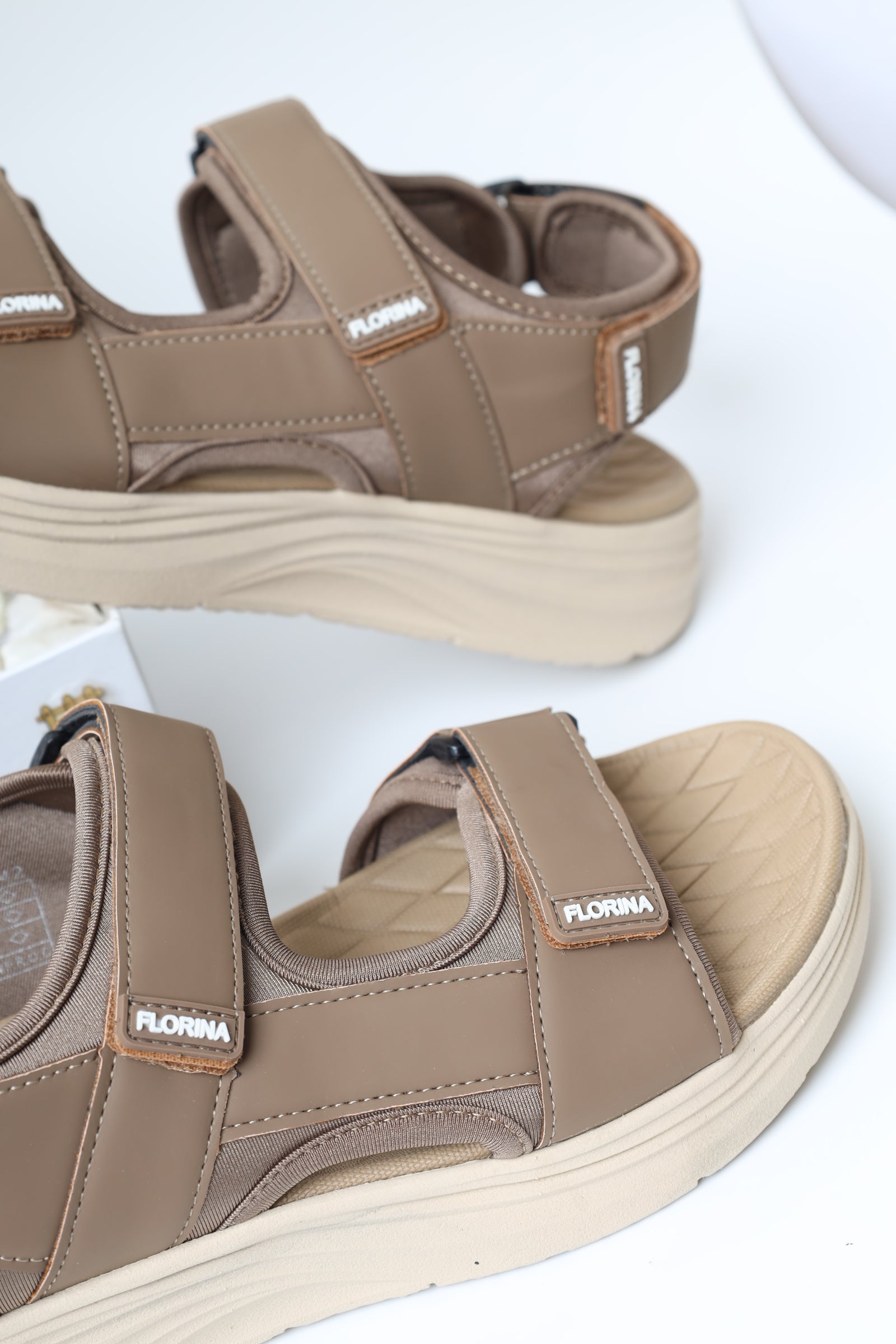 23853 صندل رجالي