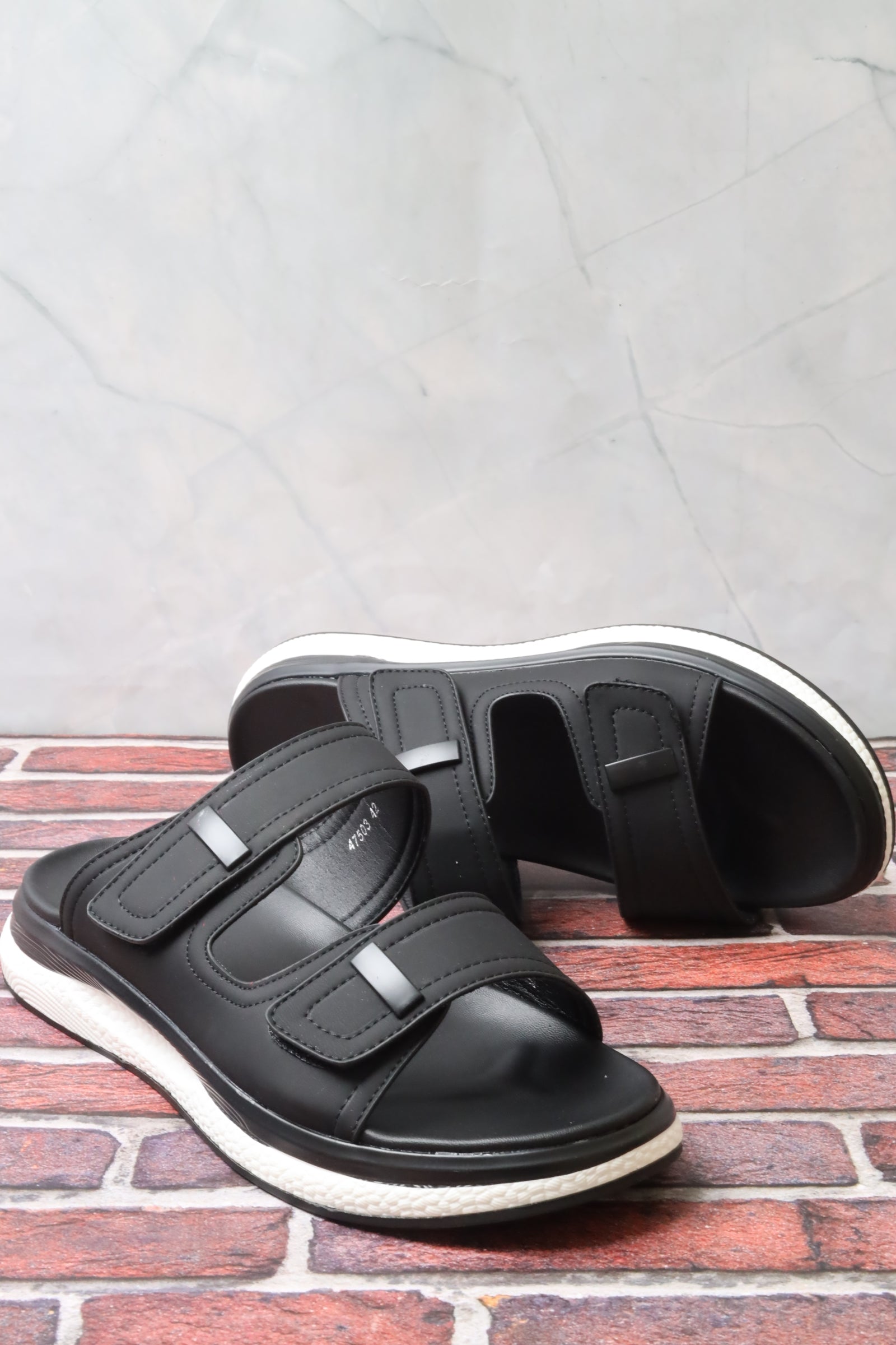 Men's Sandal 47503