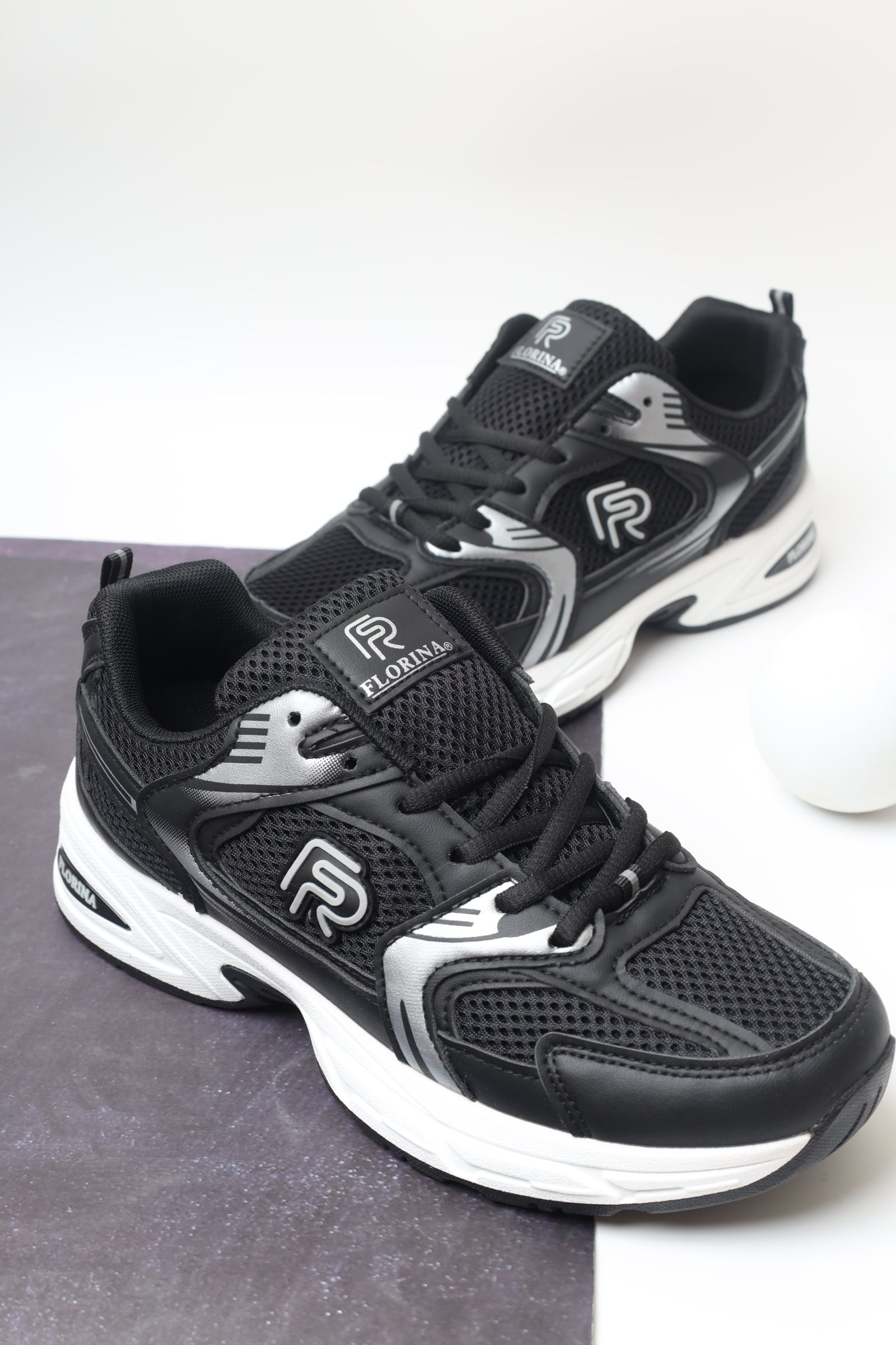 حذاء رياضي 23302