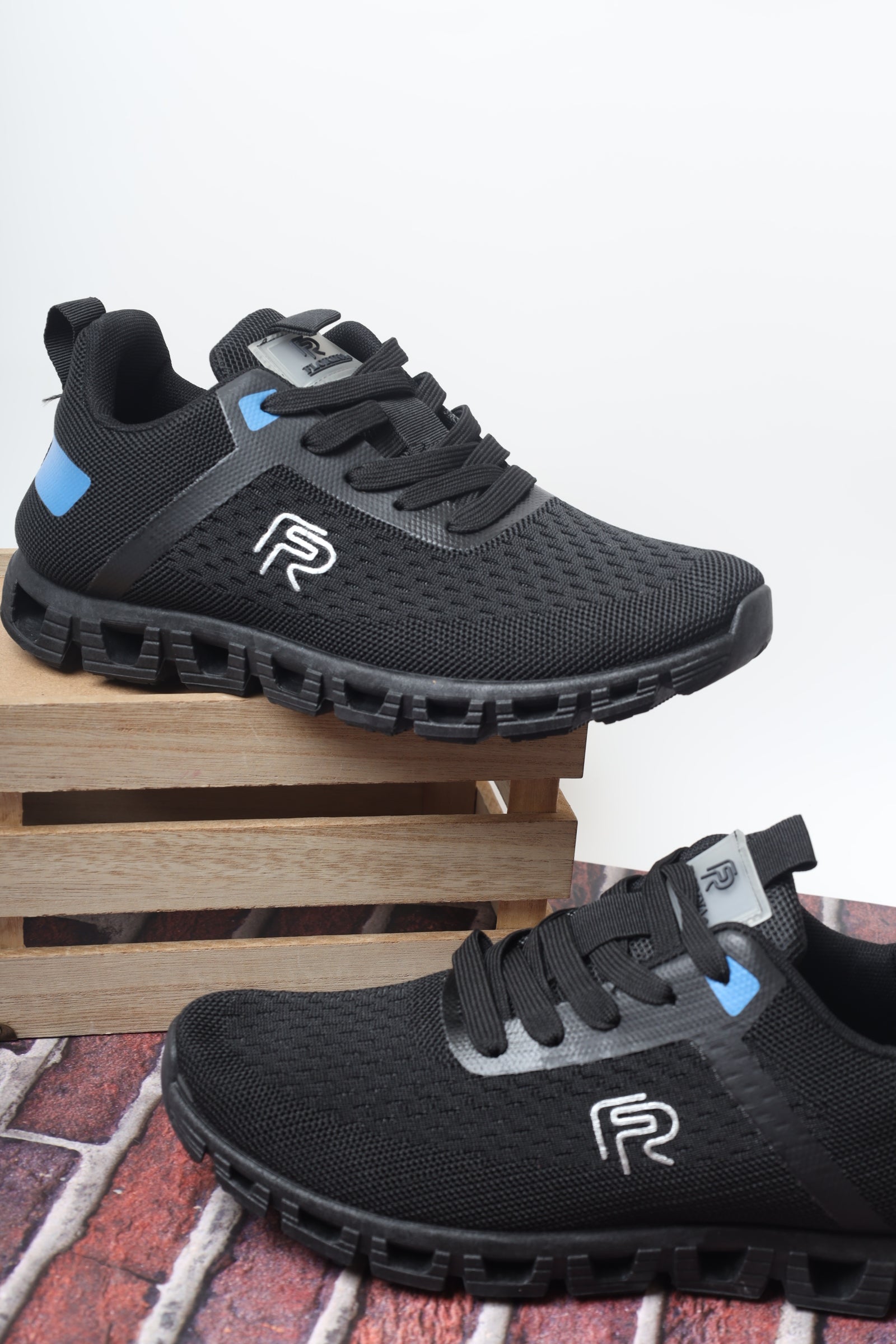 حذاء رياضي 23312