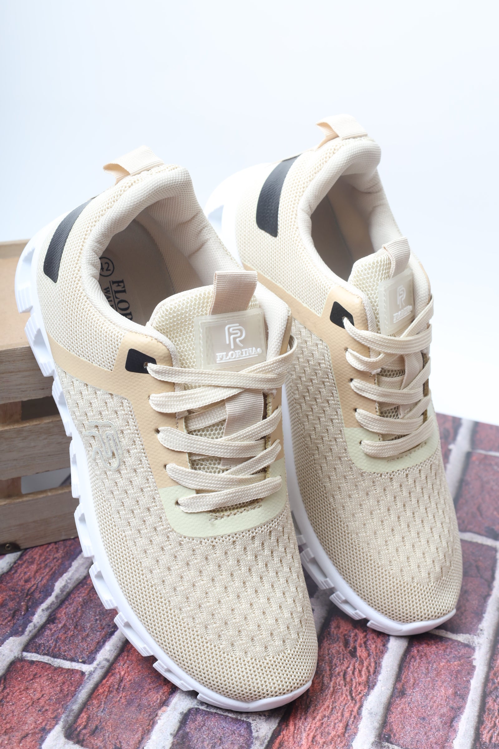 حذاء رياضي 23312