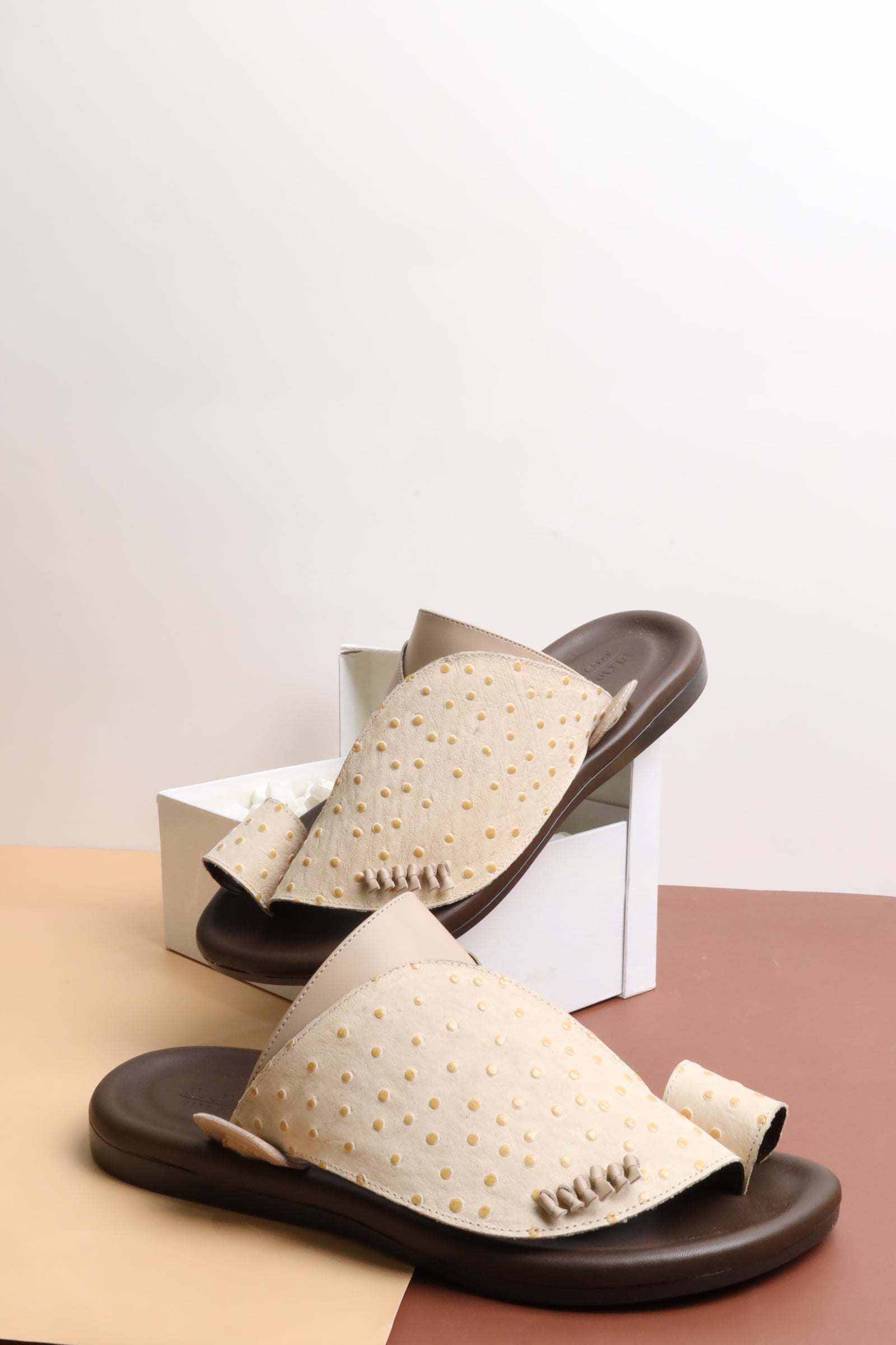 شرقي ايطالي 77007