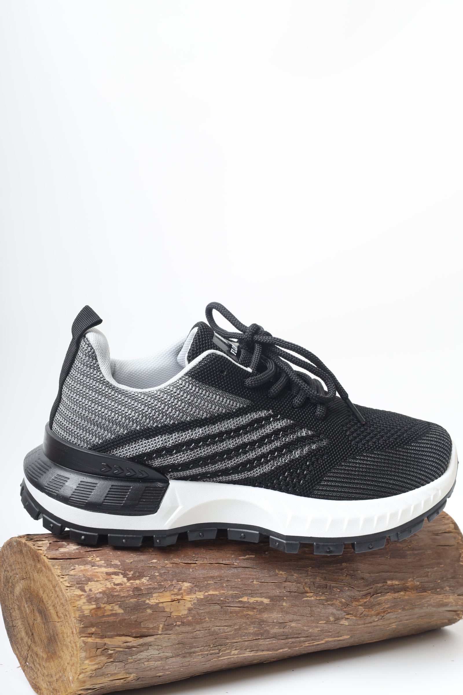 حذاء نسائي رياضي 11165