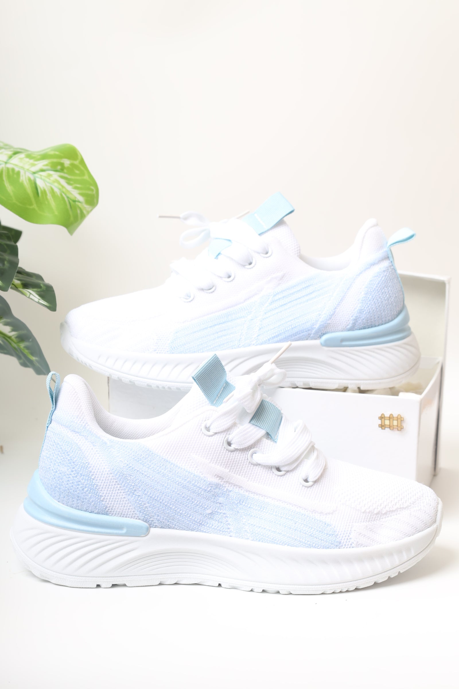 حذاء نسائي رياضي 11164