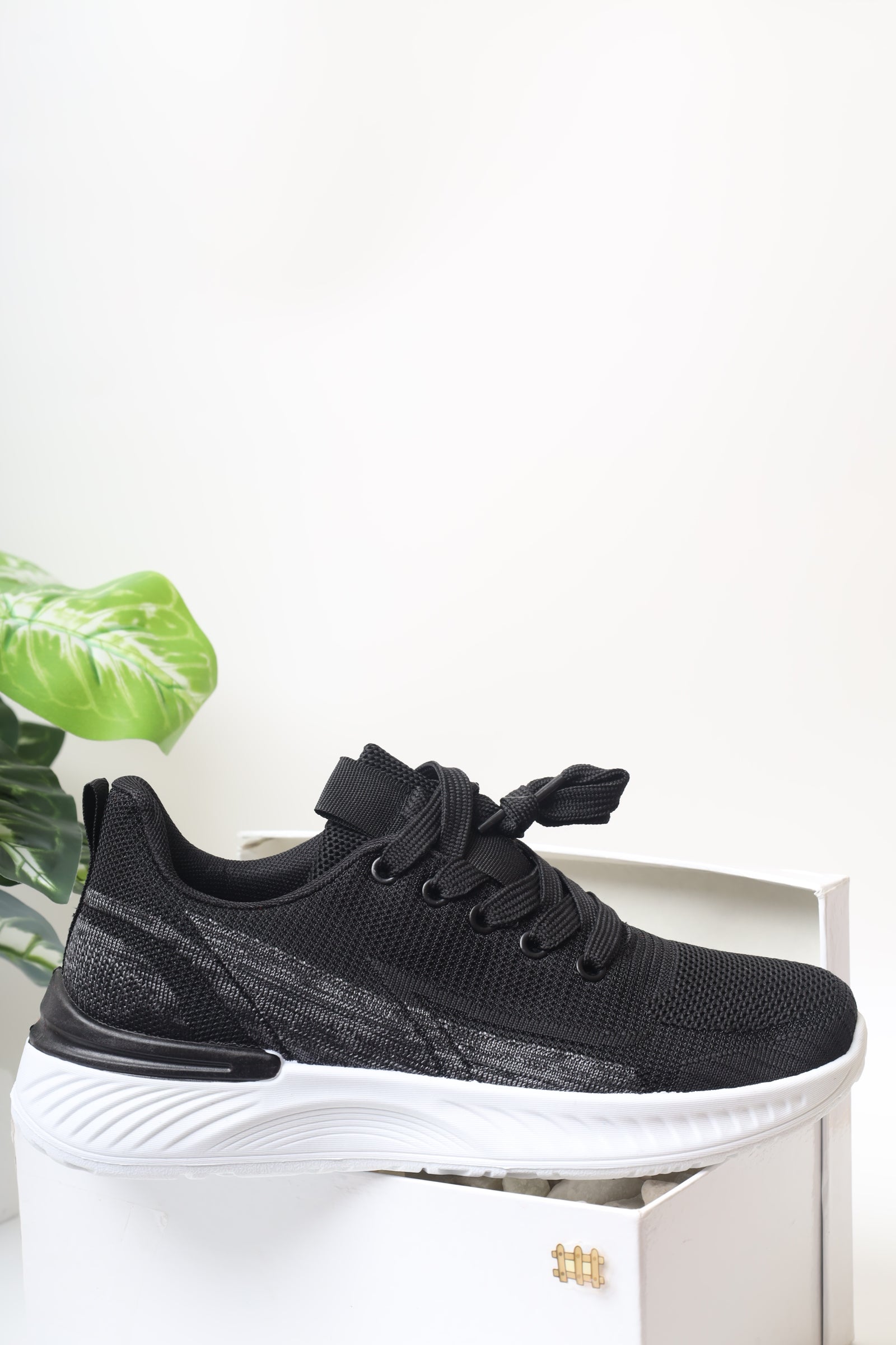 حذاء نسائي رياضي 11164