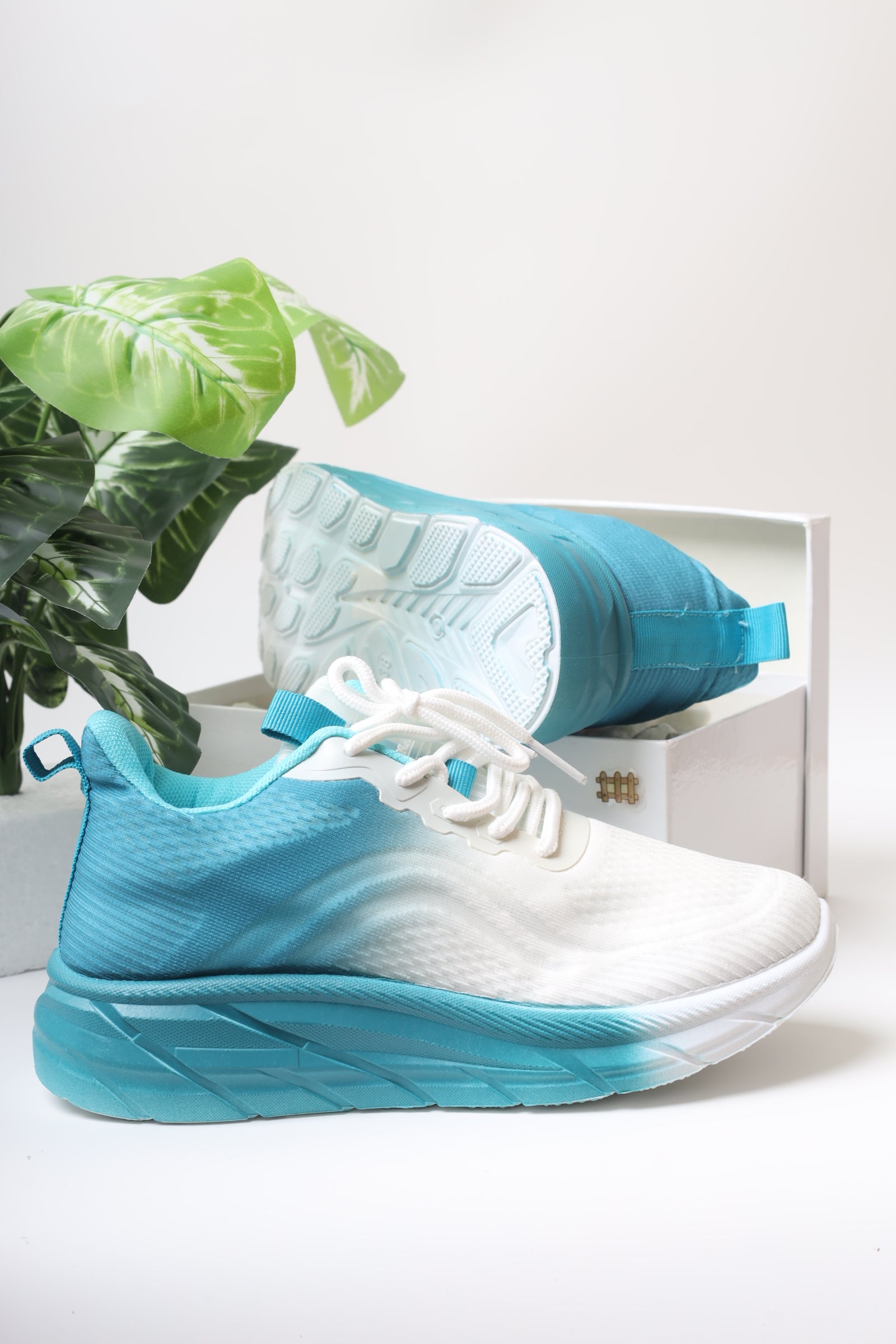 حذاء نسائي رياضي 11158