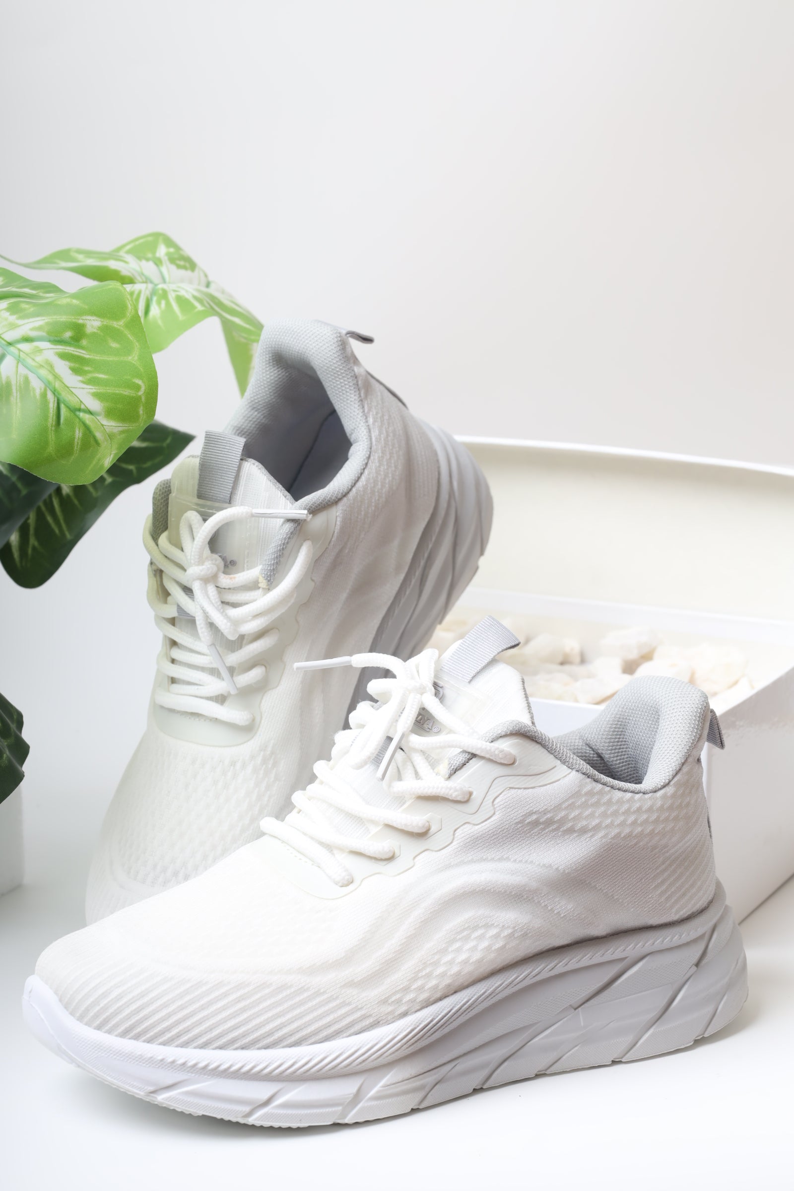 حذاء نسائي رياضي 11158