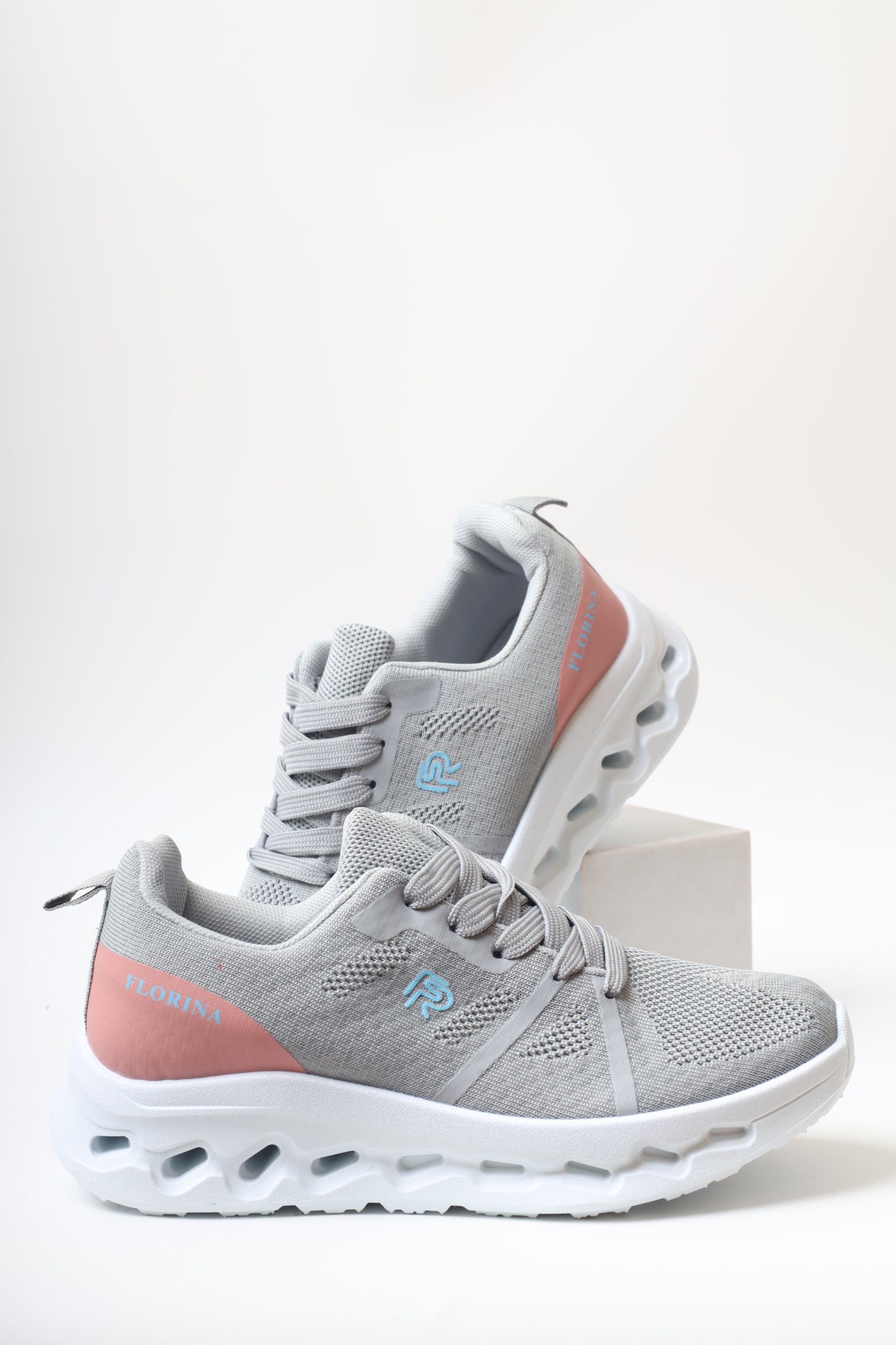 حذاء نسائي رياضي 11153