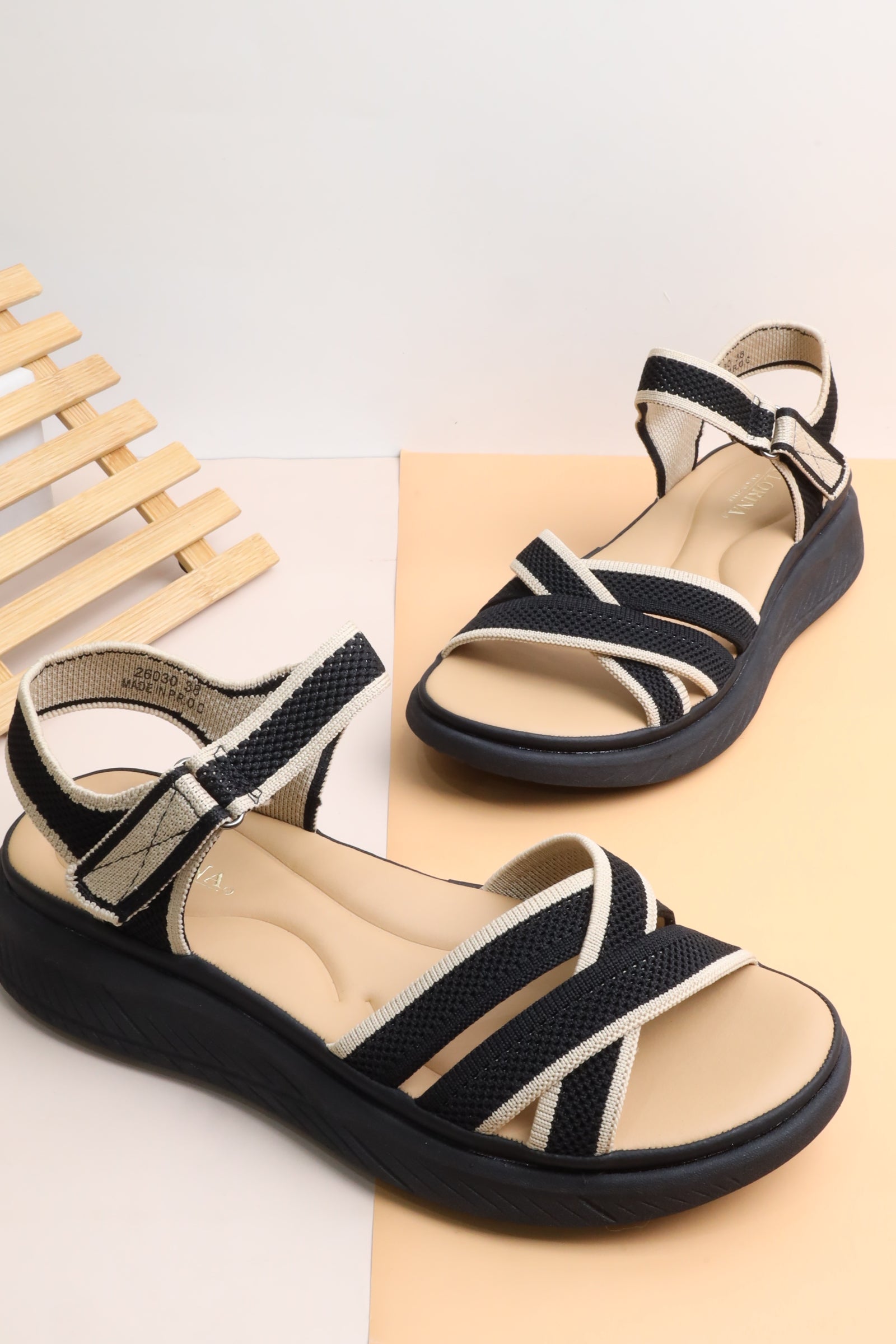 صندل نسائي 26030