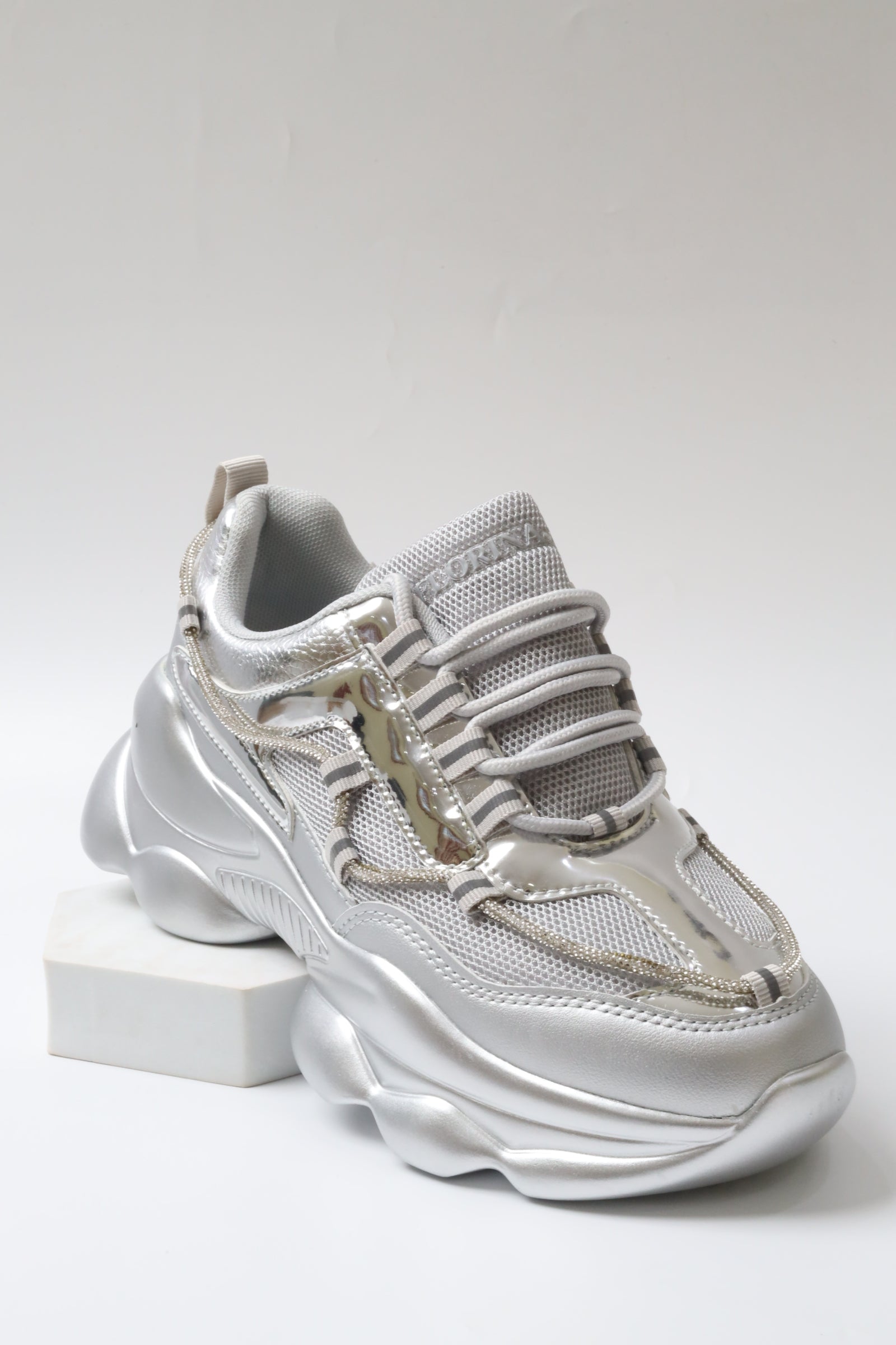 Women's shoes 125007