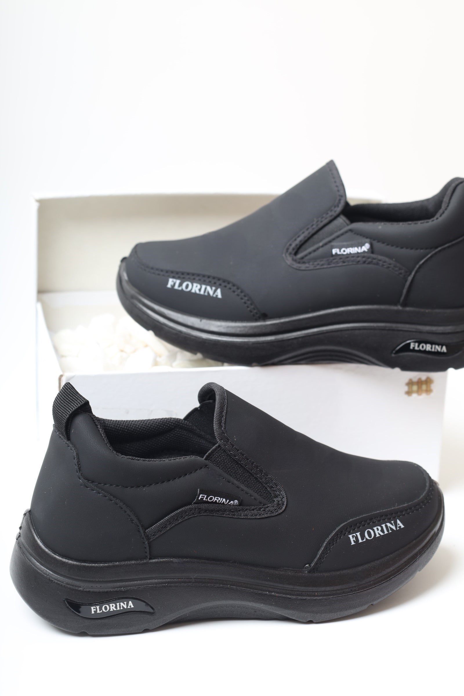 حذاء أطفالي رياضي 12138