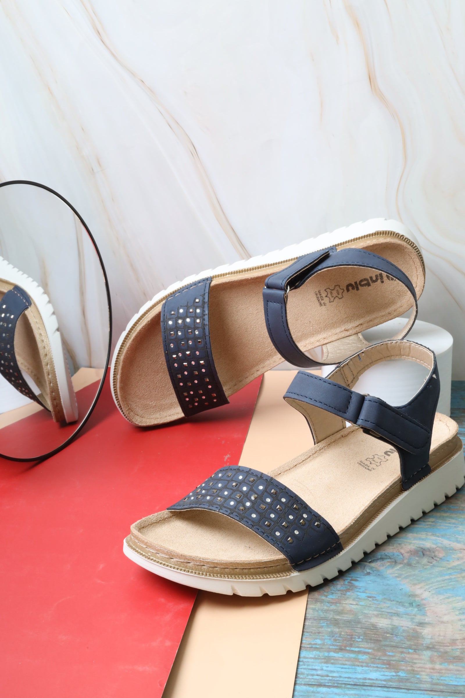 Cnt00D1x Women's Sandal