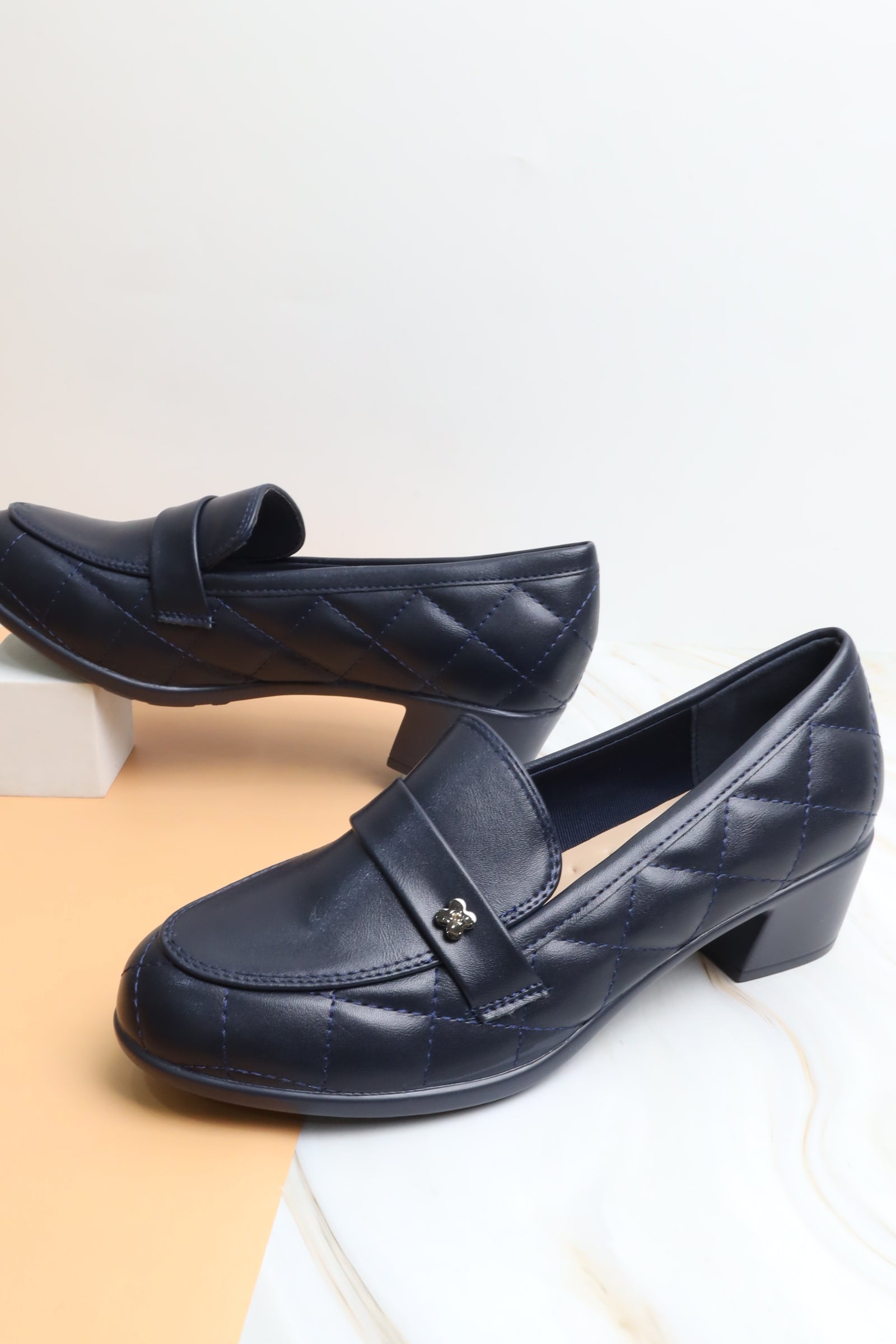 حذاء نسائي 26021