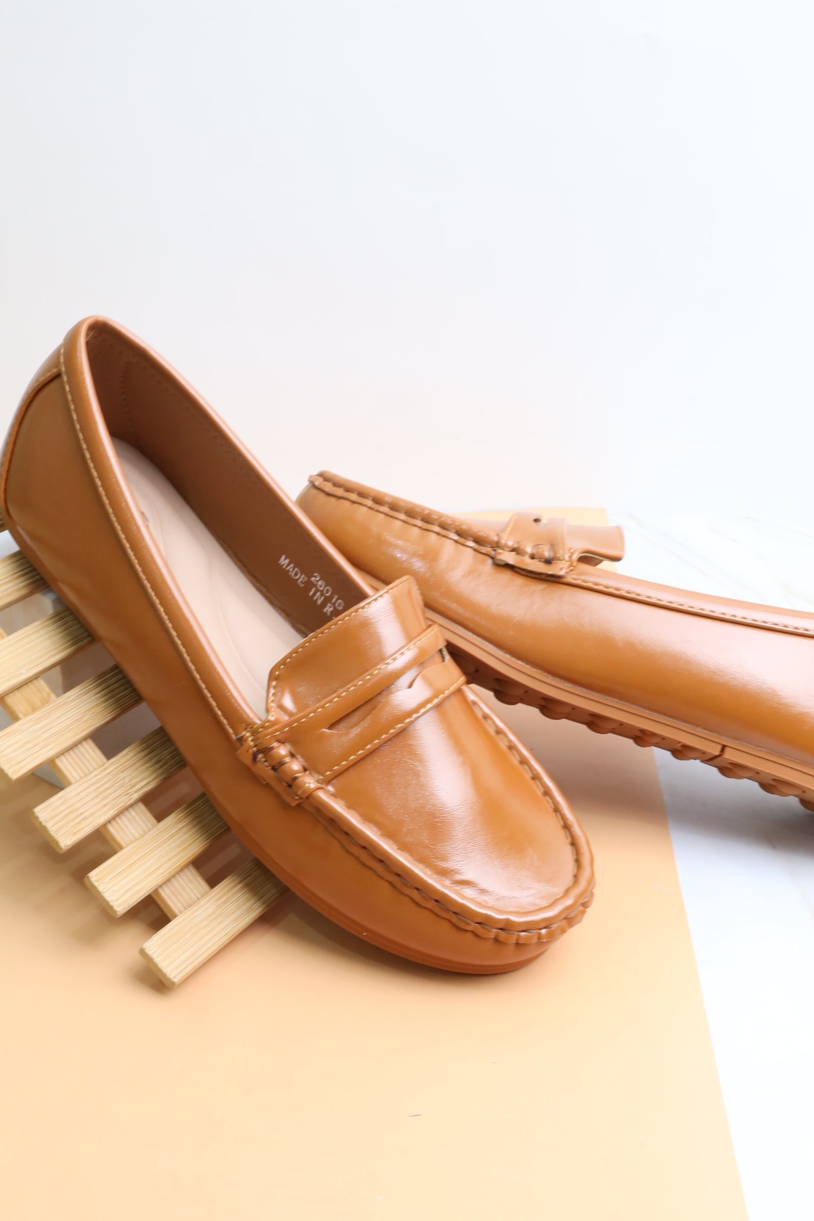 حذاء نسائي 26016