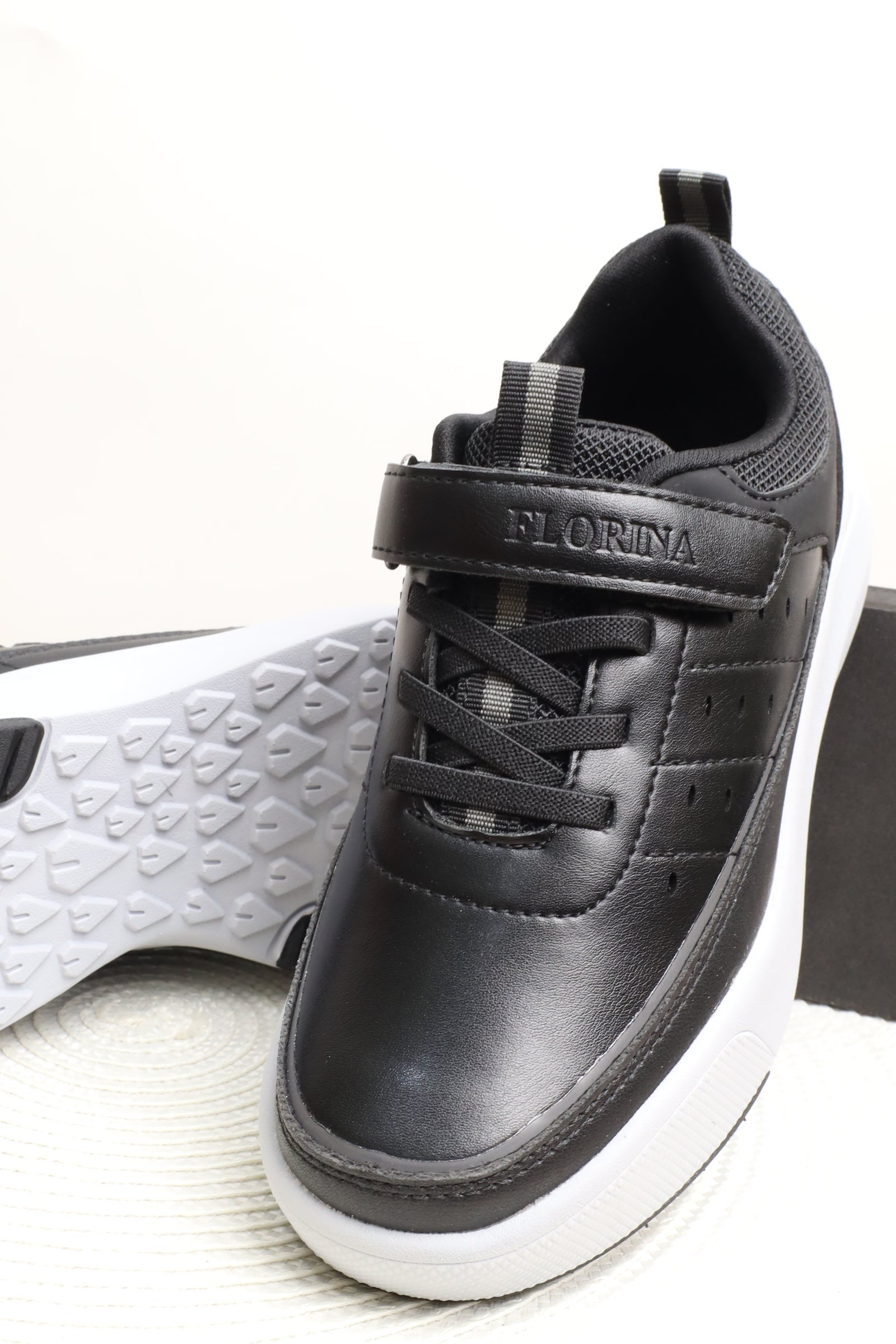 حذاء أطفالي 38118