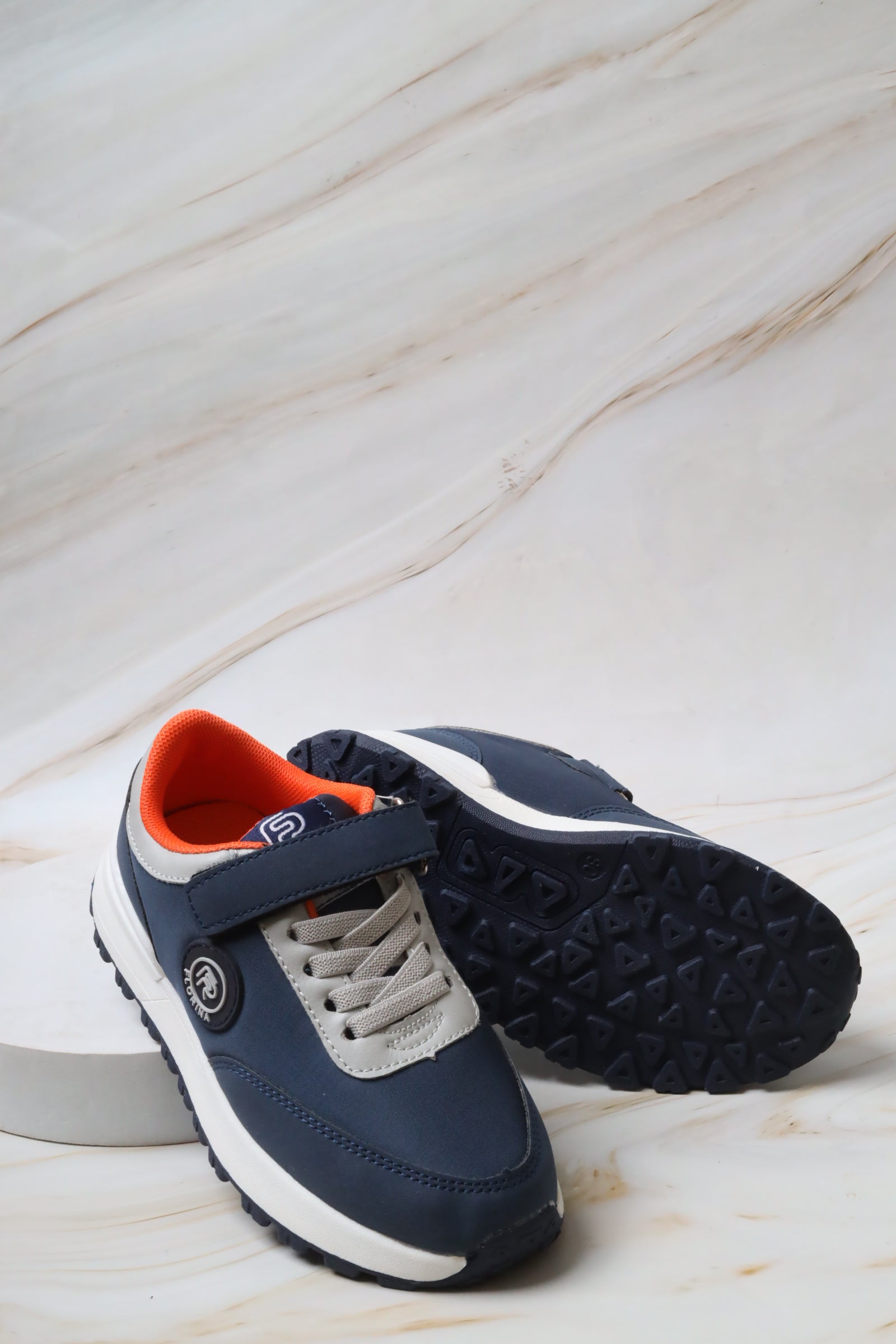 Children's sports shoes 41003