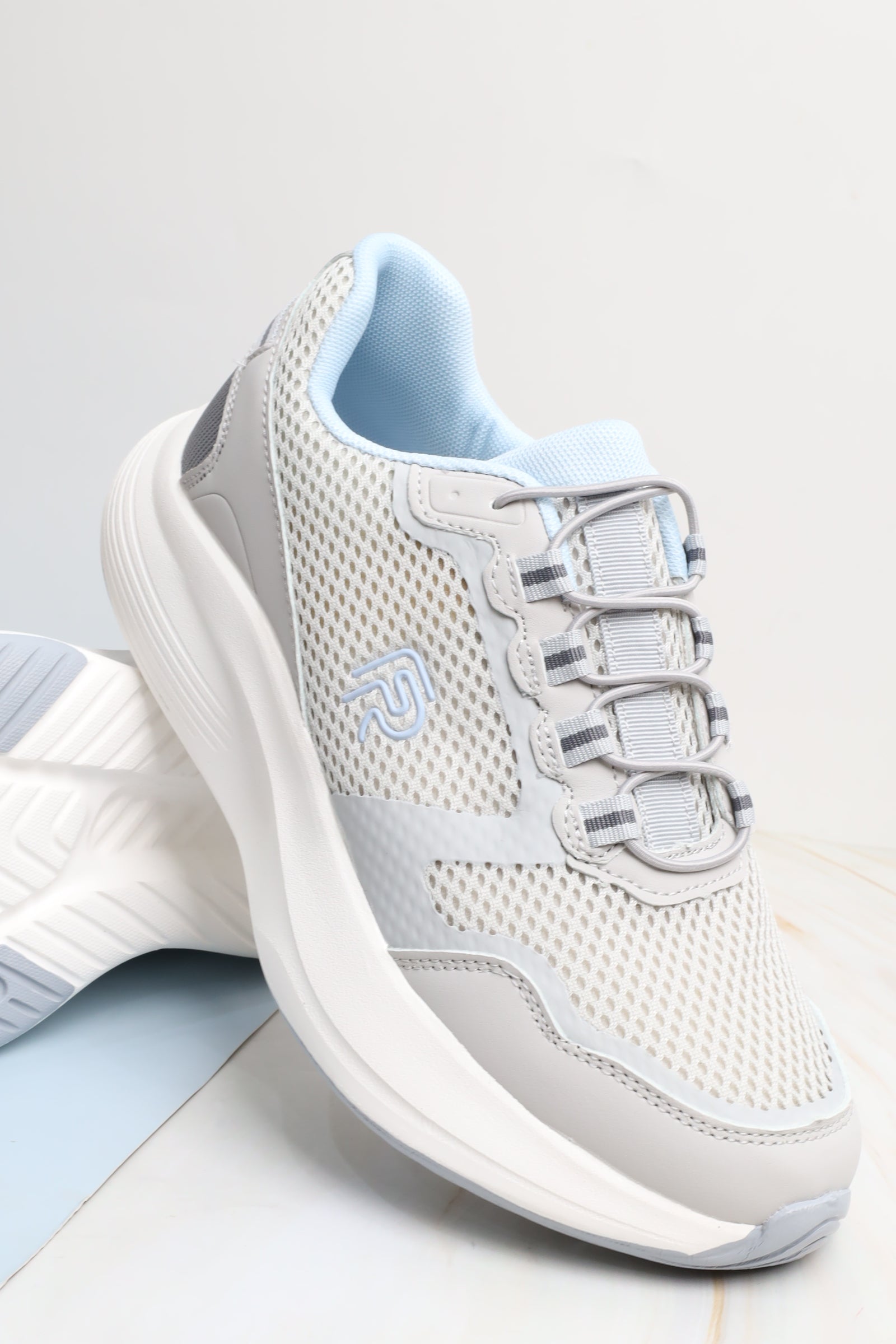 حذاء نسائي رياضي 76939