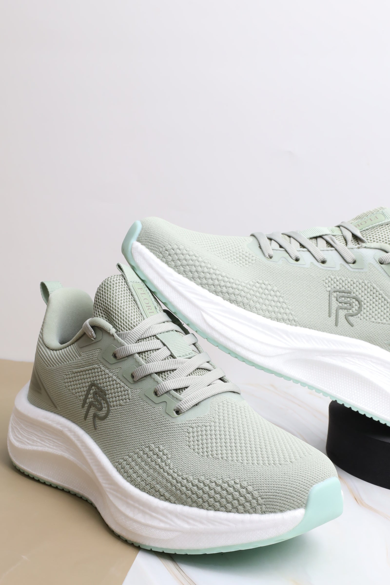 حذاء نسائي رياضي 126520