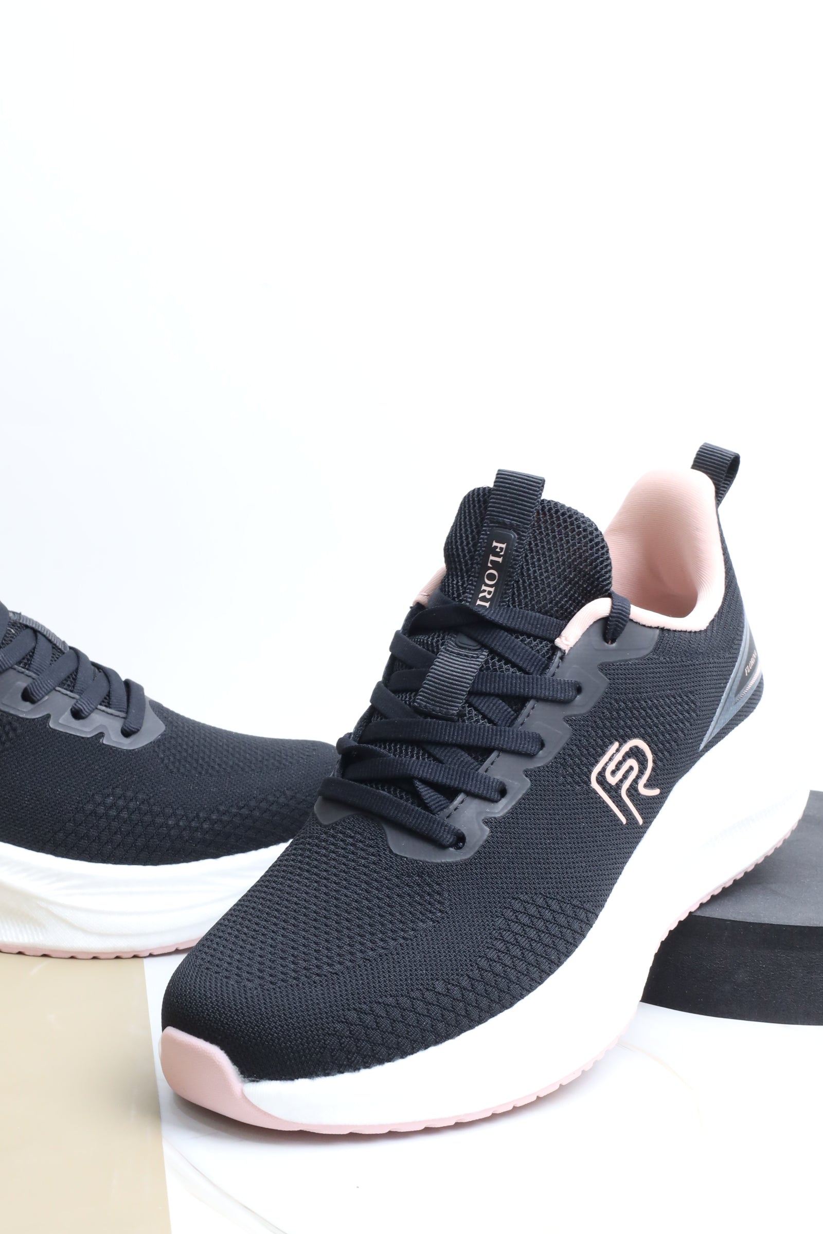 حذاء نسائي رياضي 126520