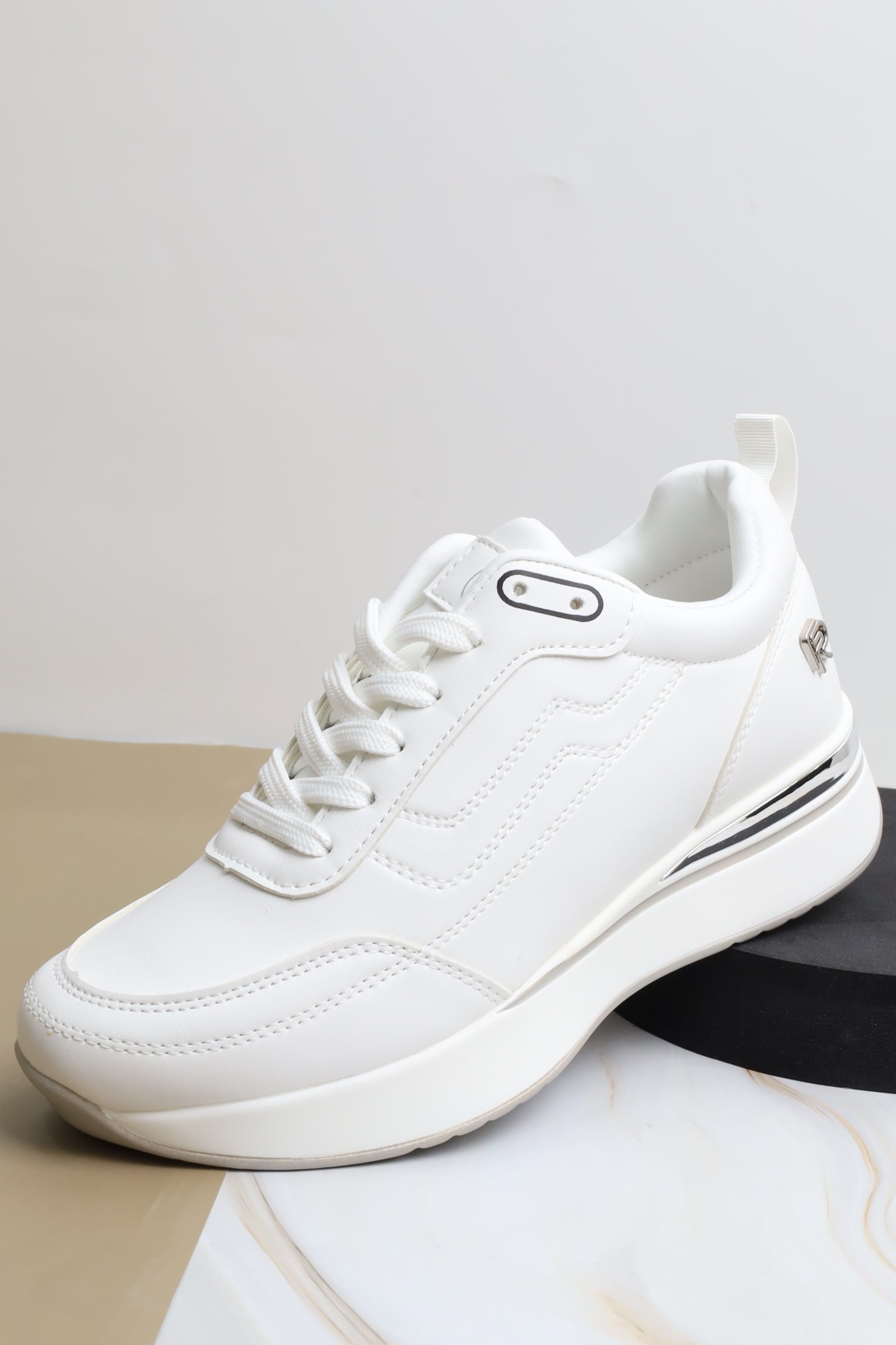 حذاء نسائي رياضي 76936