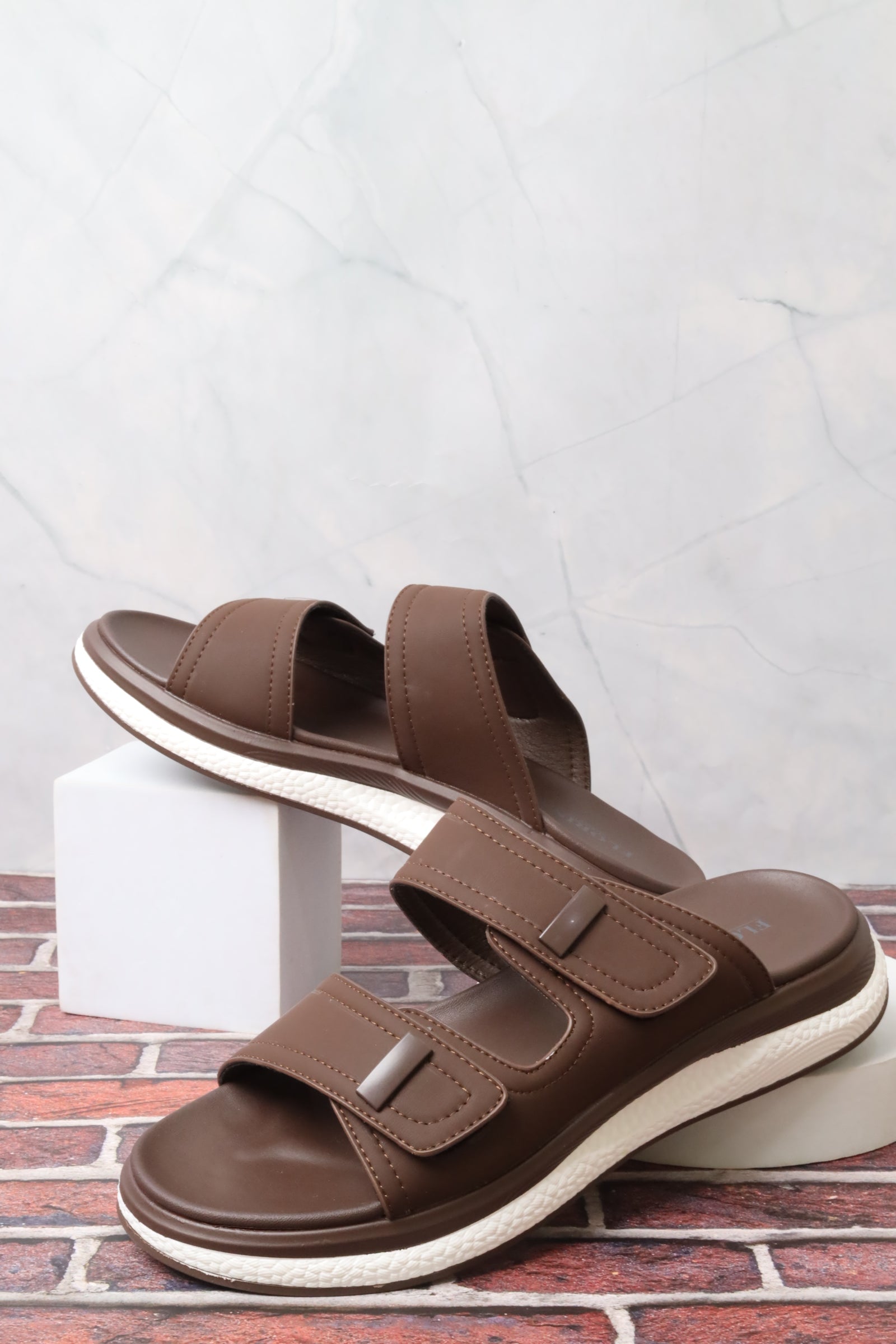 Men's Sandal 47503