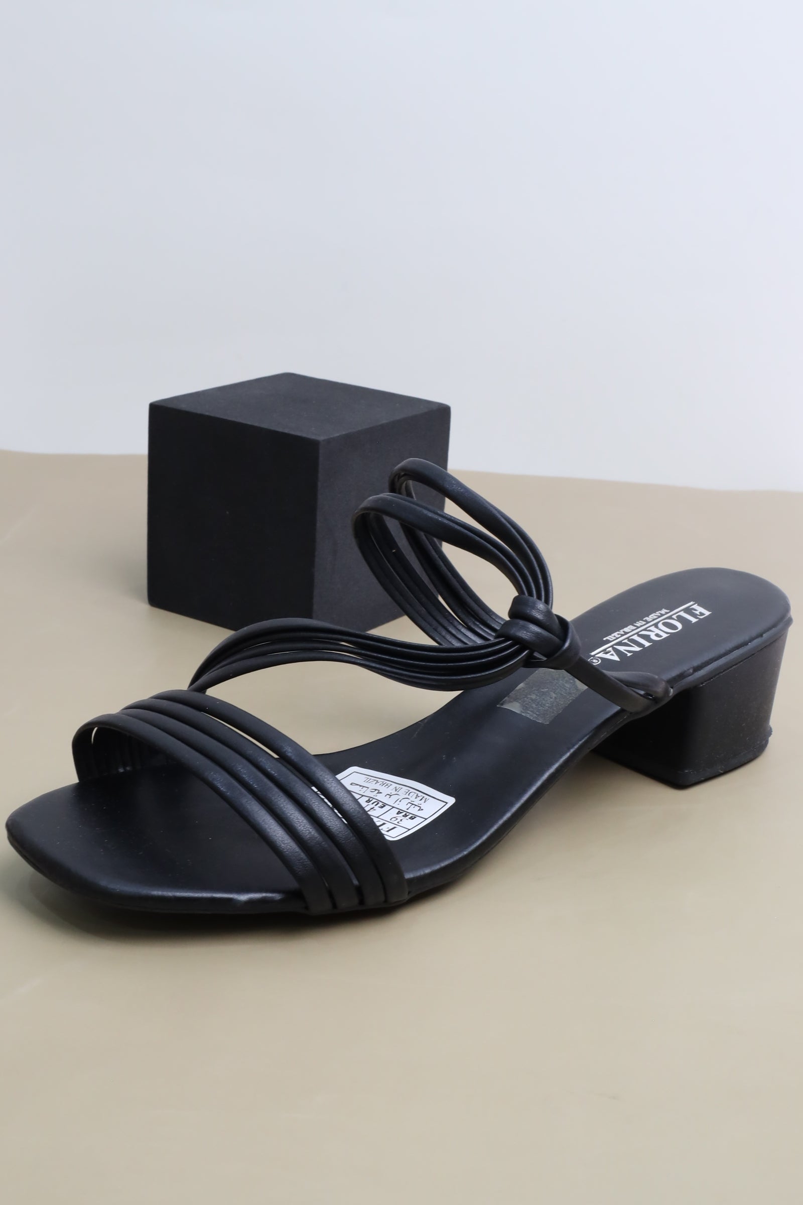 Flat sandal 88009