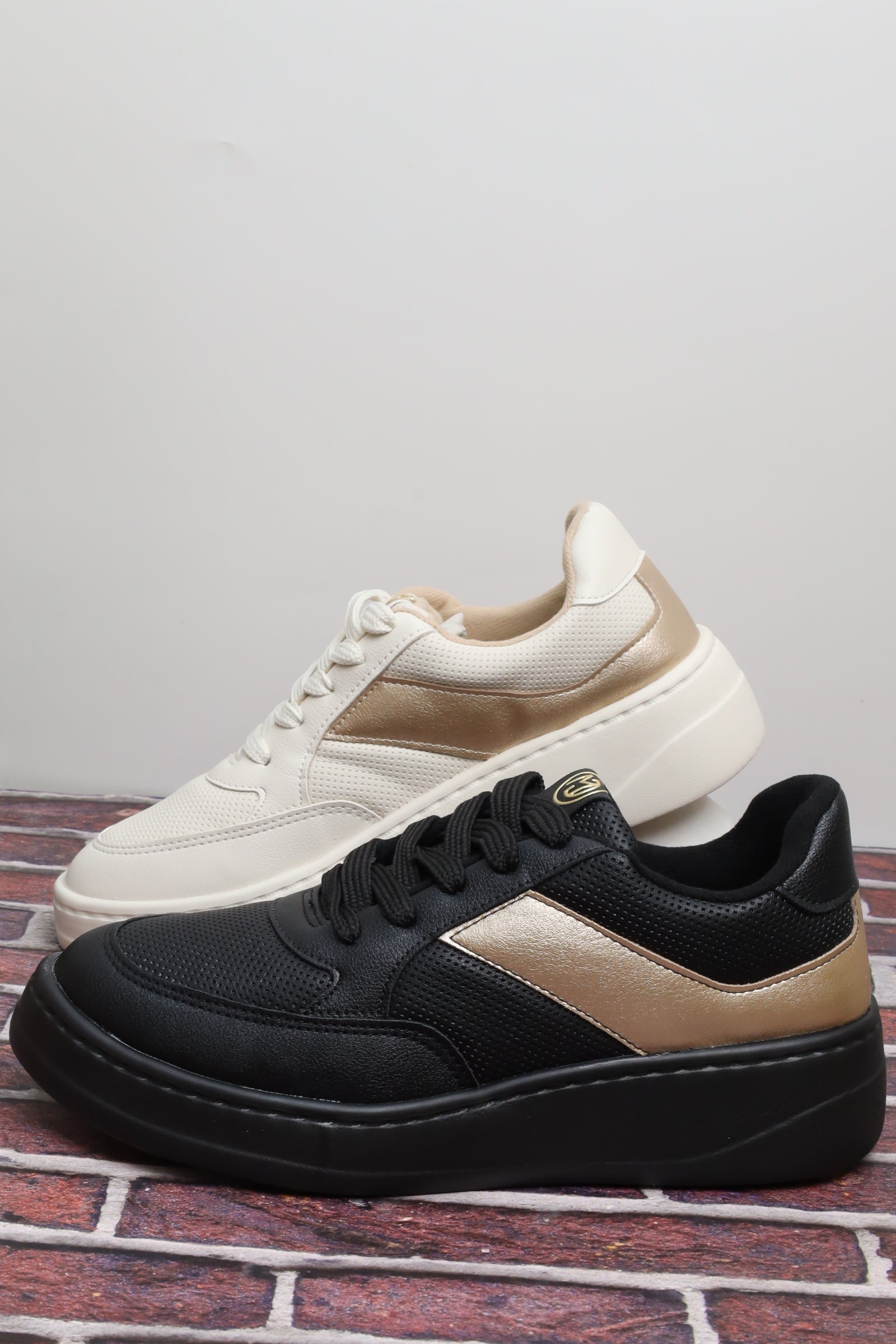 حذاء نسائي رياضي 35055