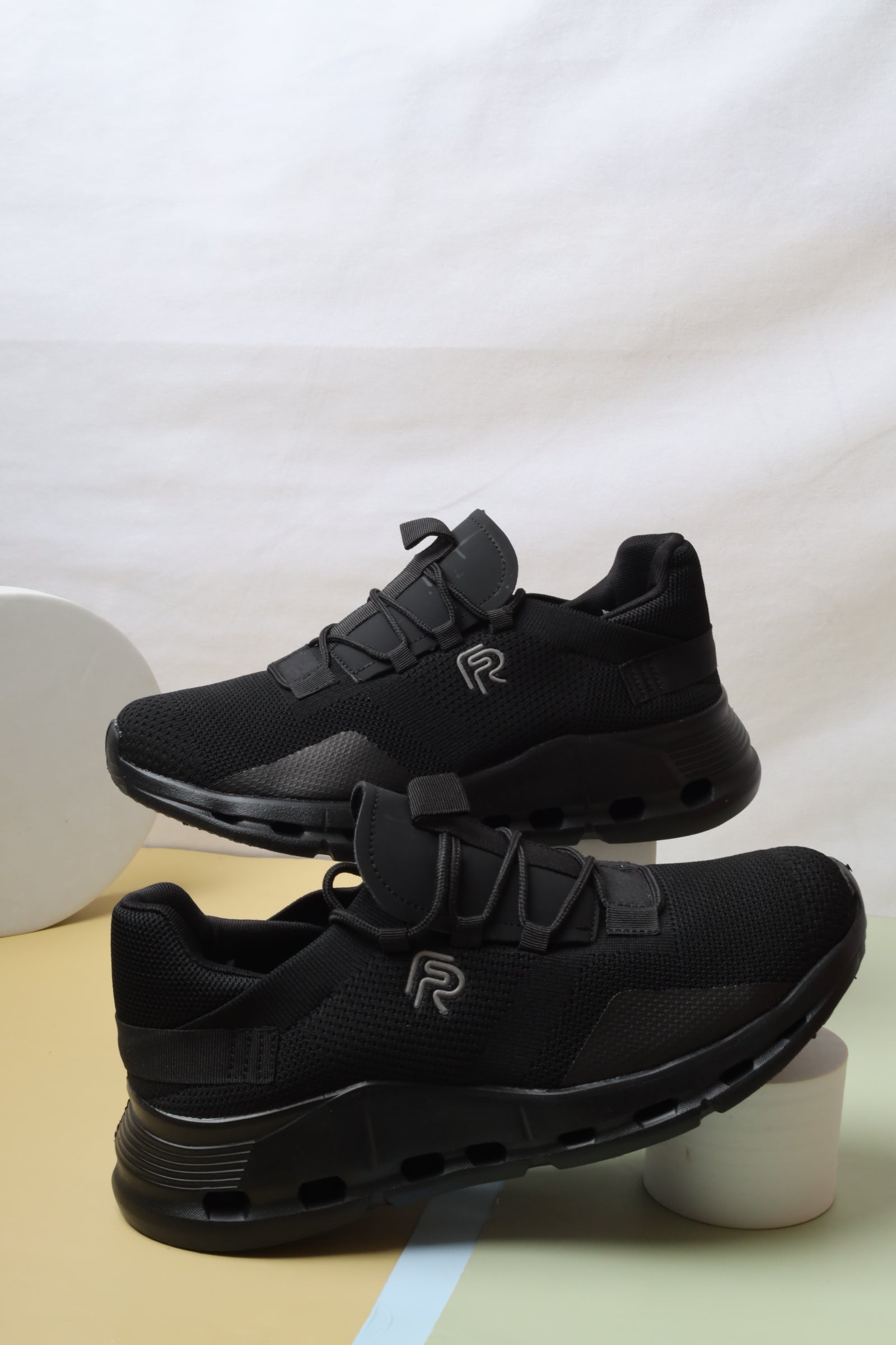Sports shoes 158502