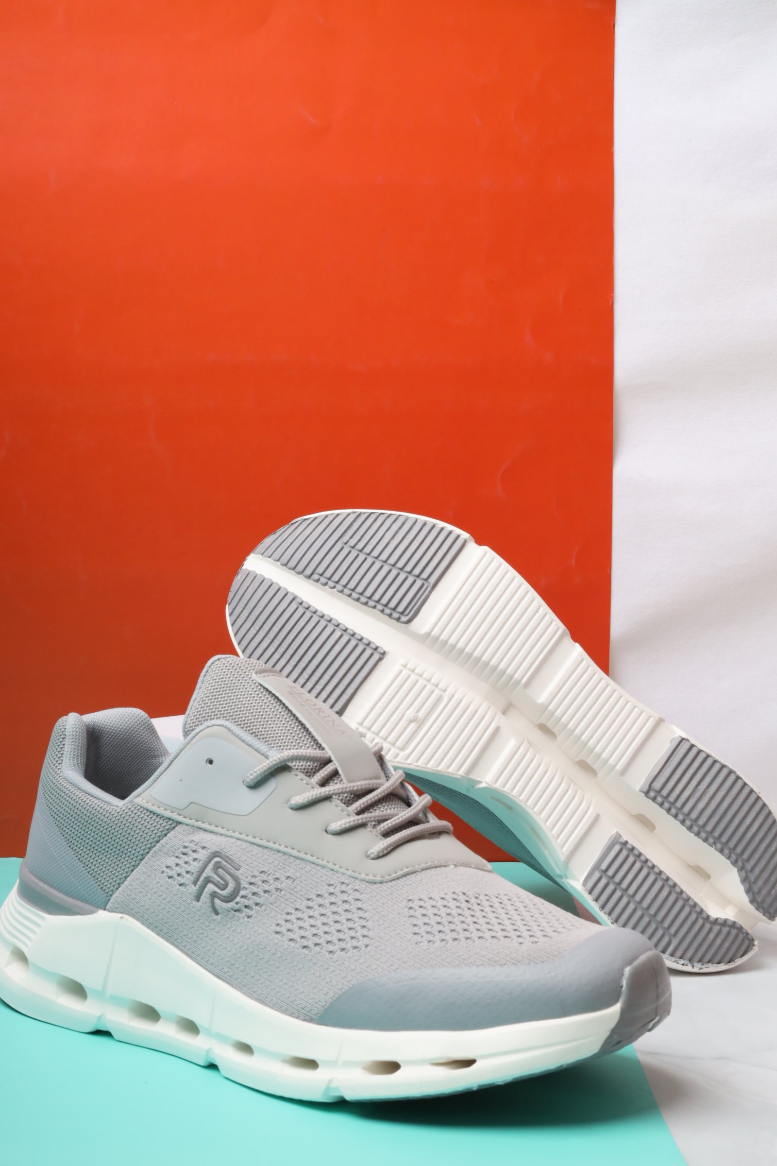 Sports shoes 158504