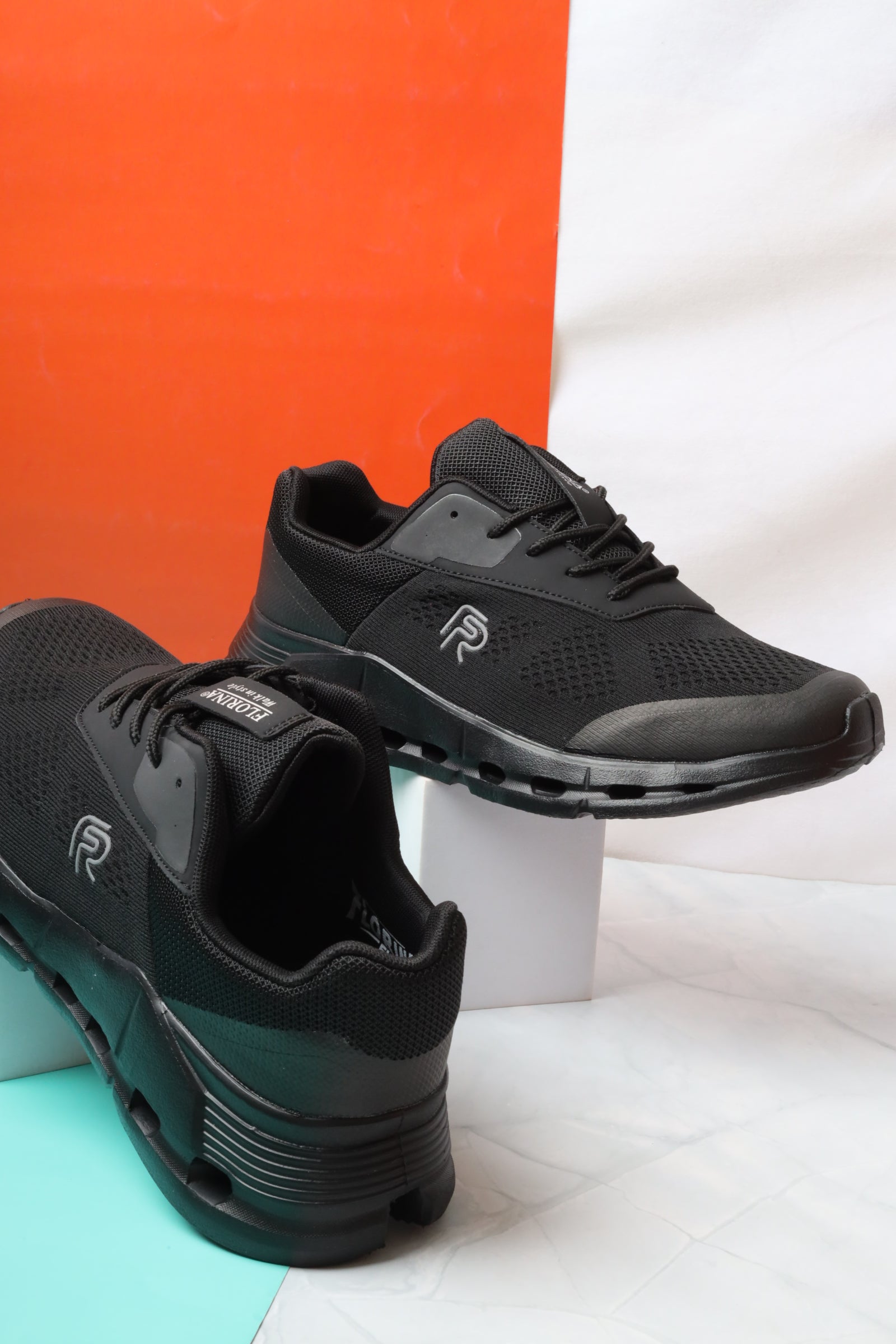 Sports shoes 158504