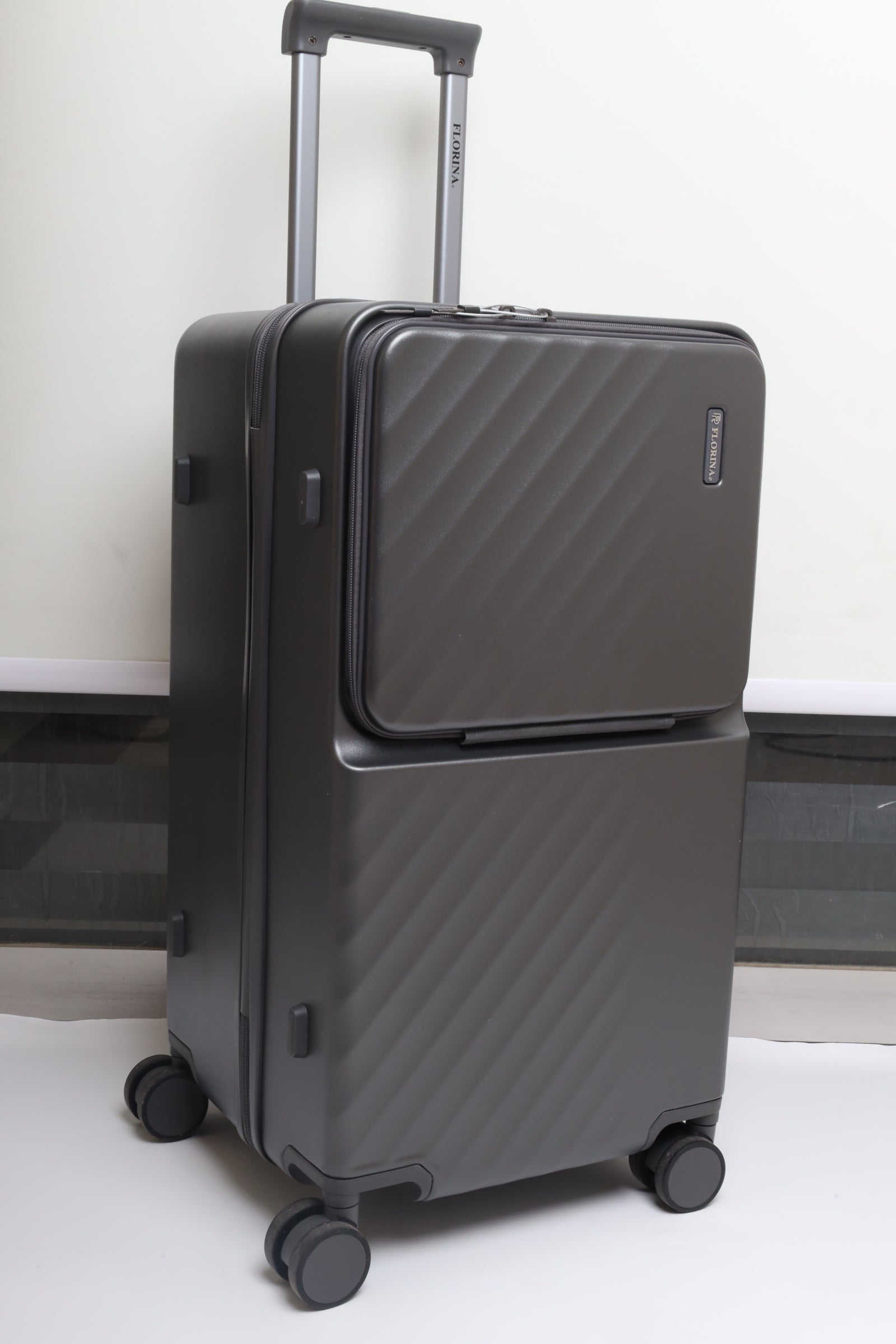 حقيبة سفر 94