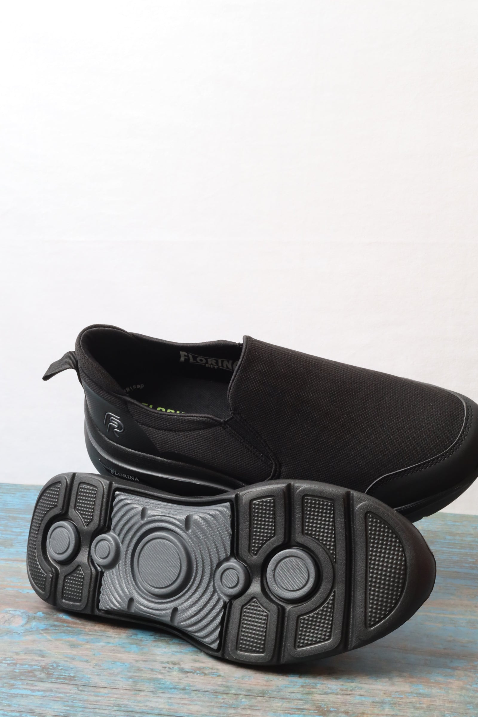 Sports shoes 158522
