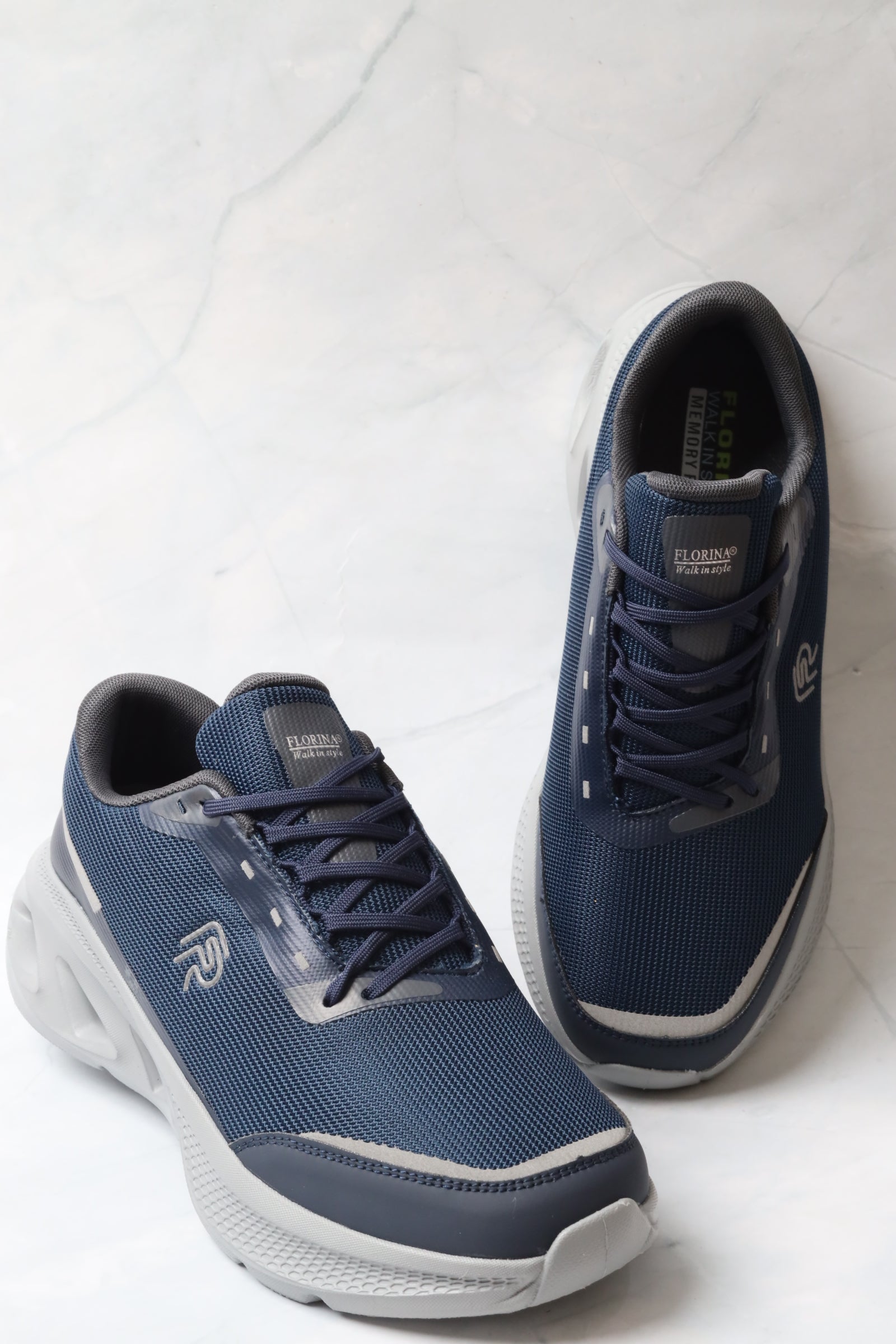 Sports shoes 158581