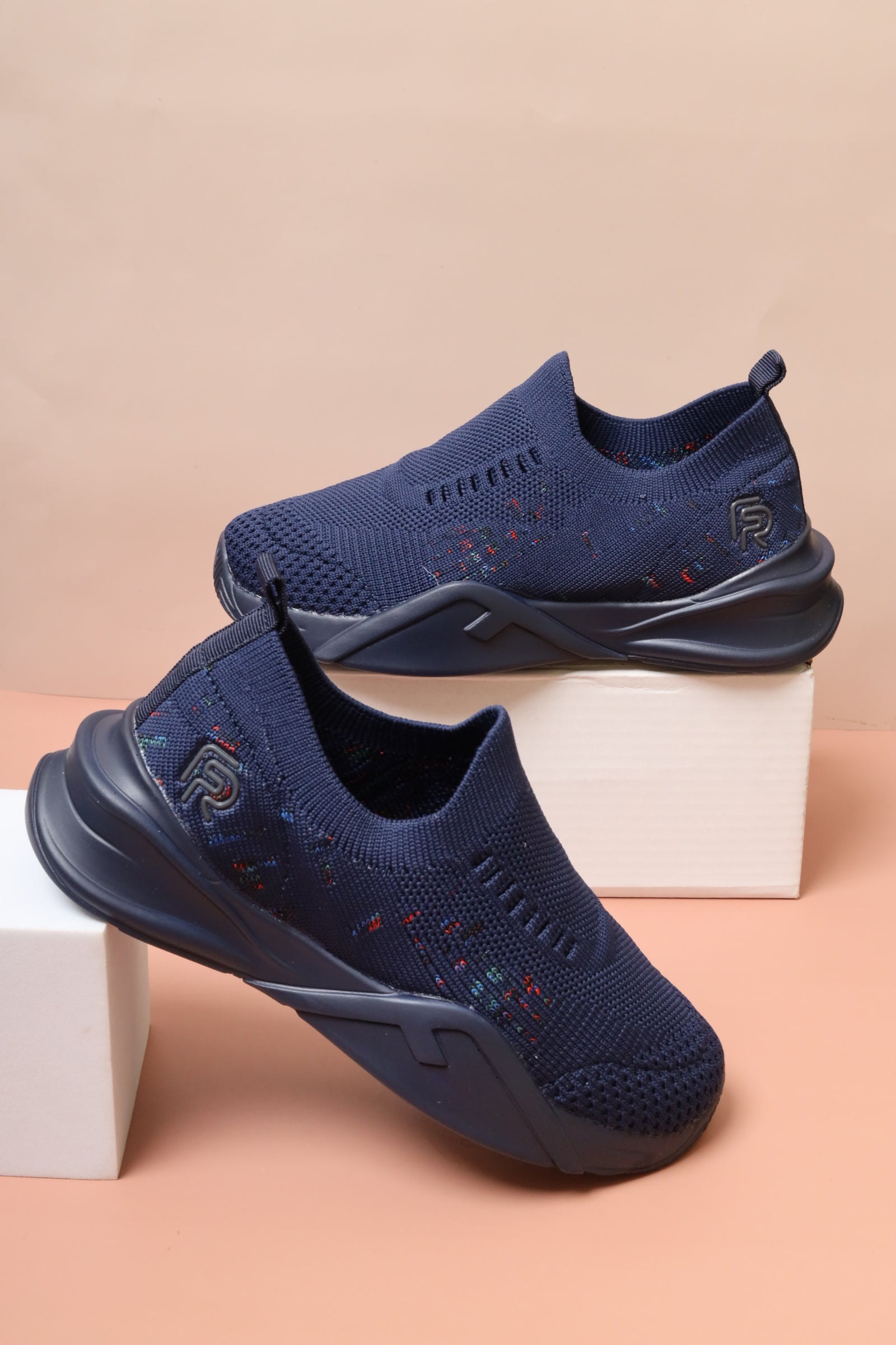 Children's sports shoes 76402