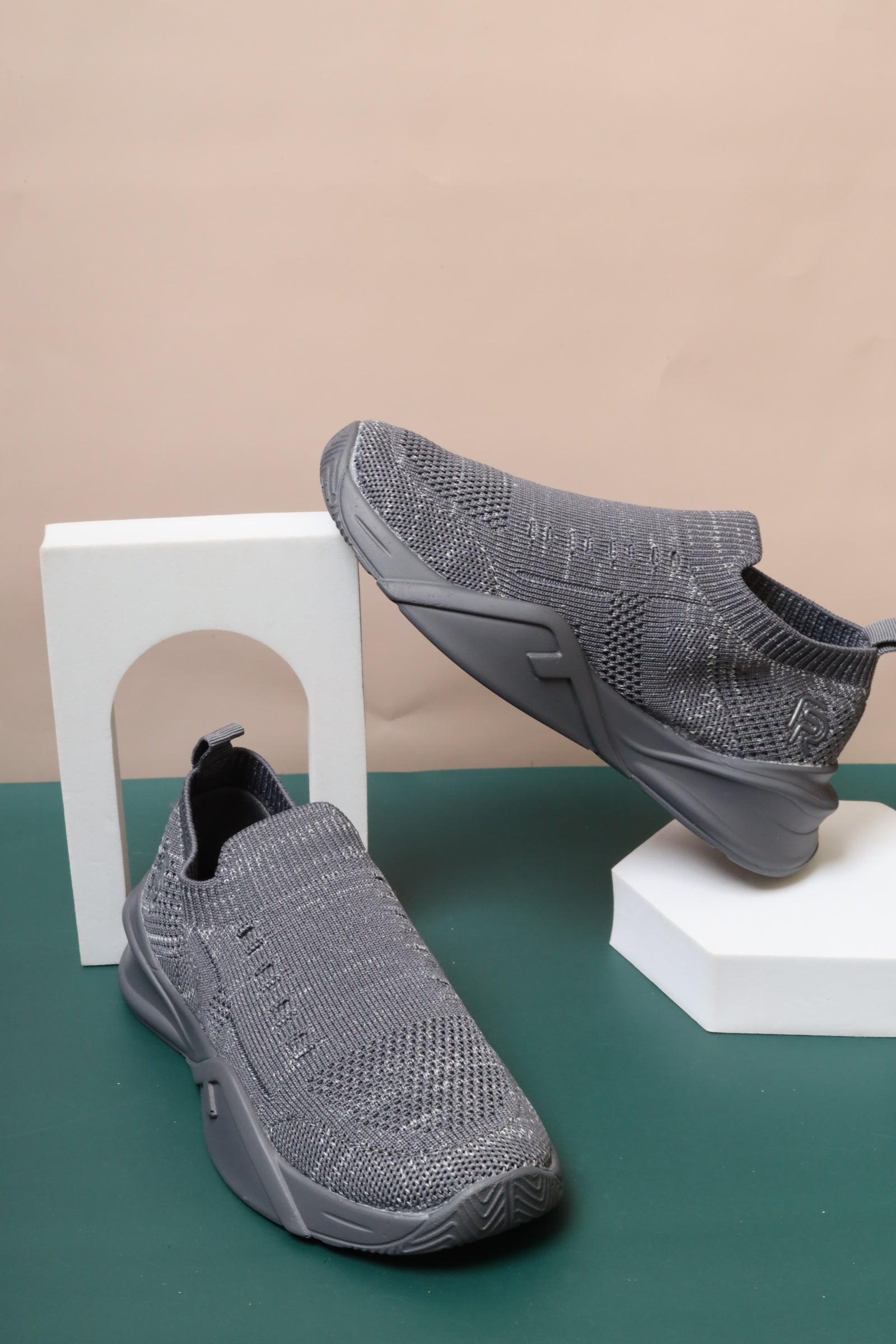 Children's sports shoes 76404