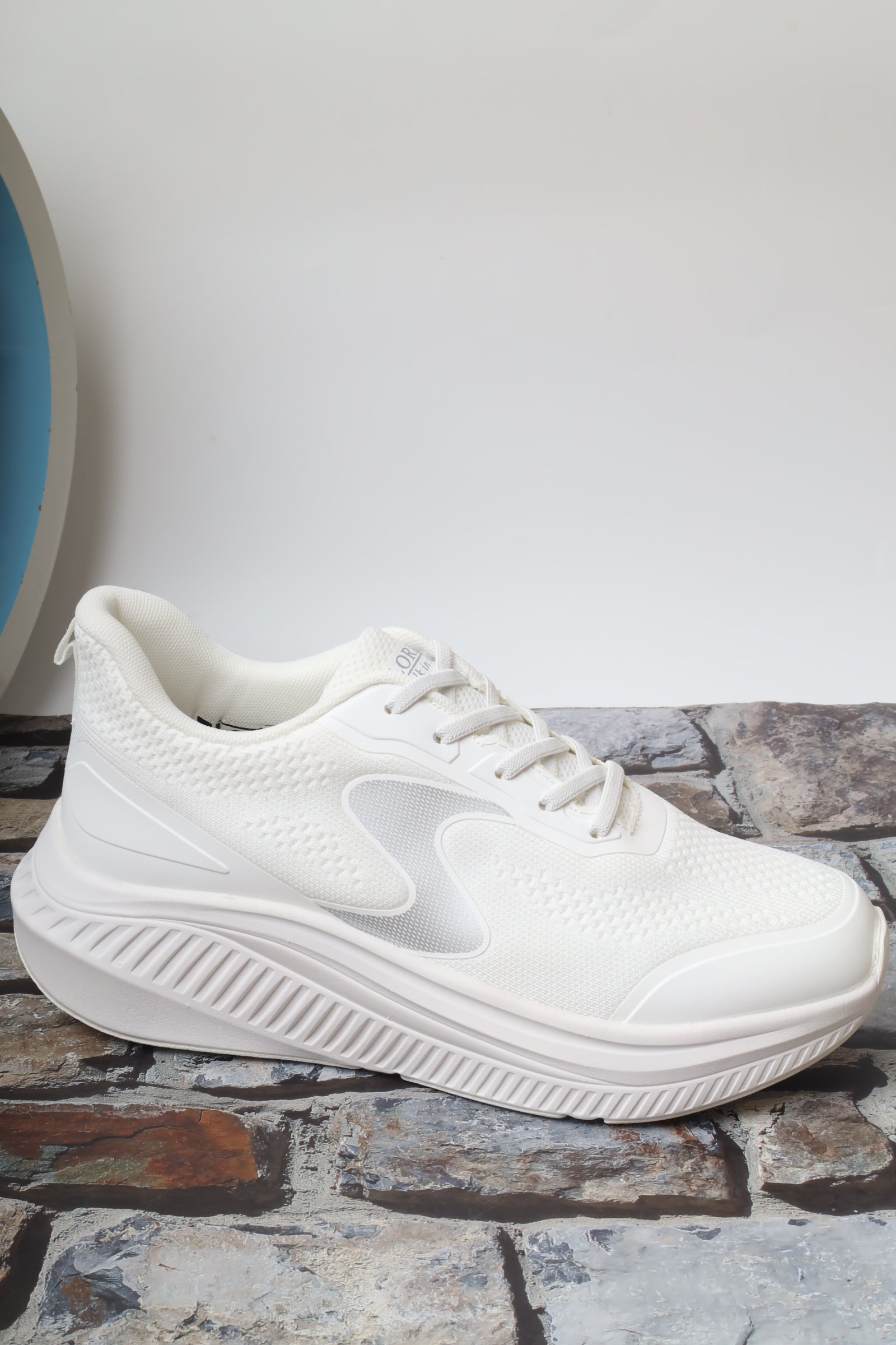 حذاء رياضي 81009